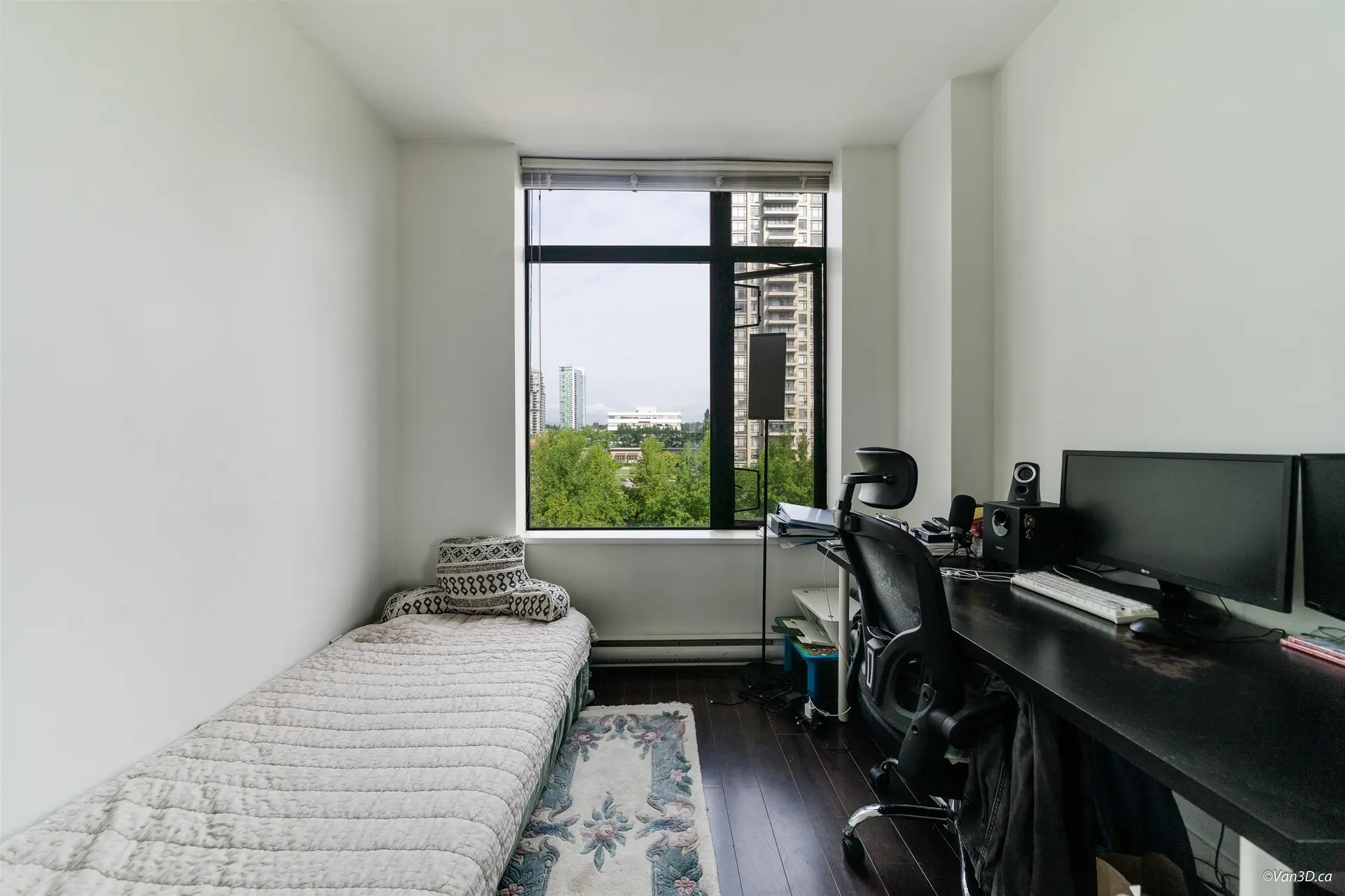 #506 2345 Madison Avenue - Image 18