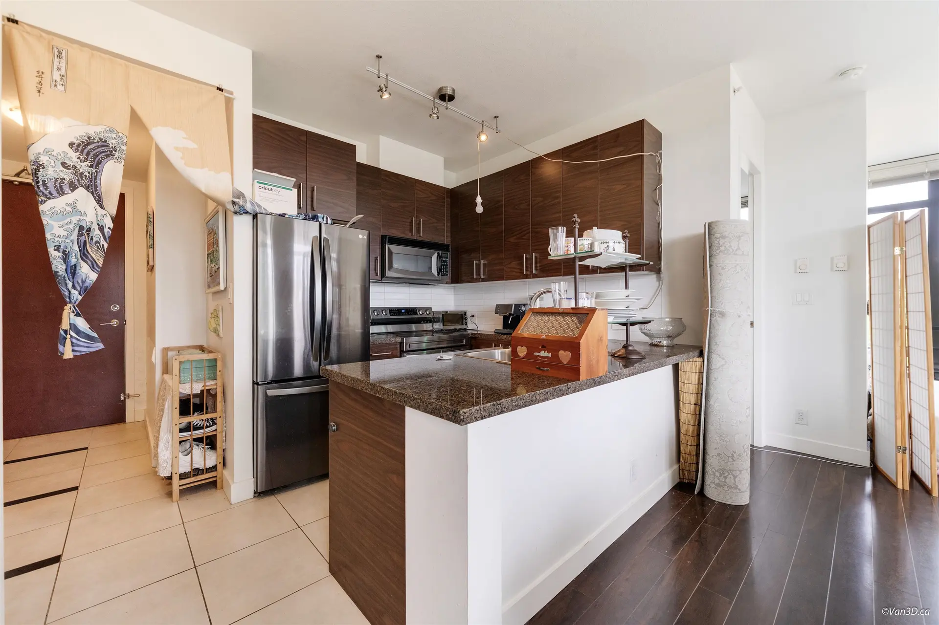 #506 2345 Madison Avenue - Image 10