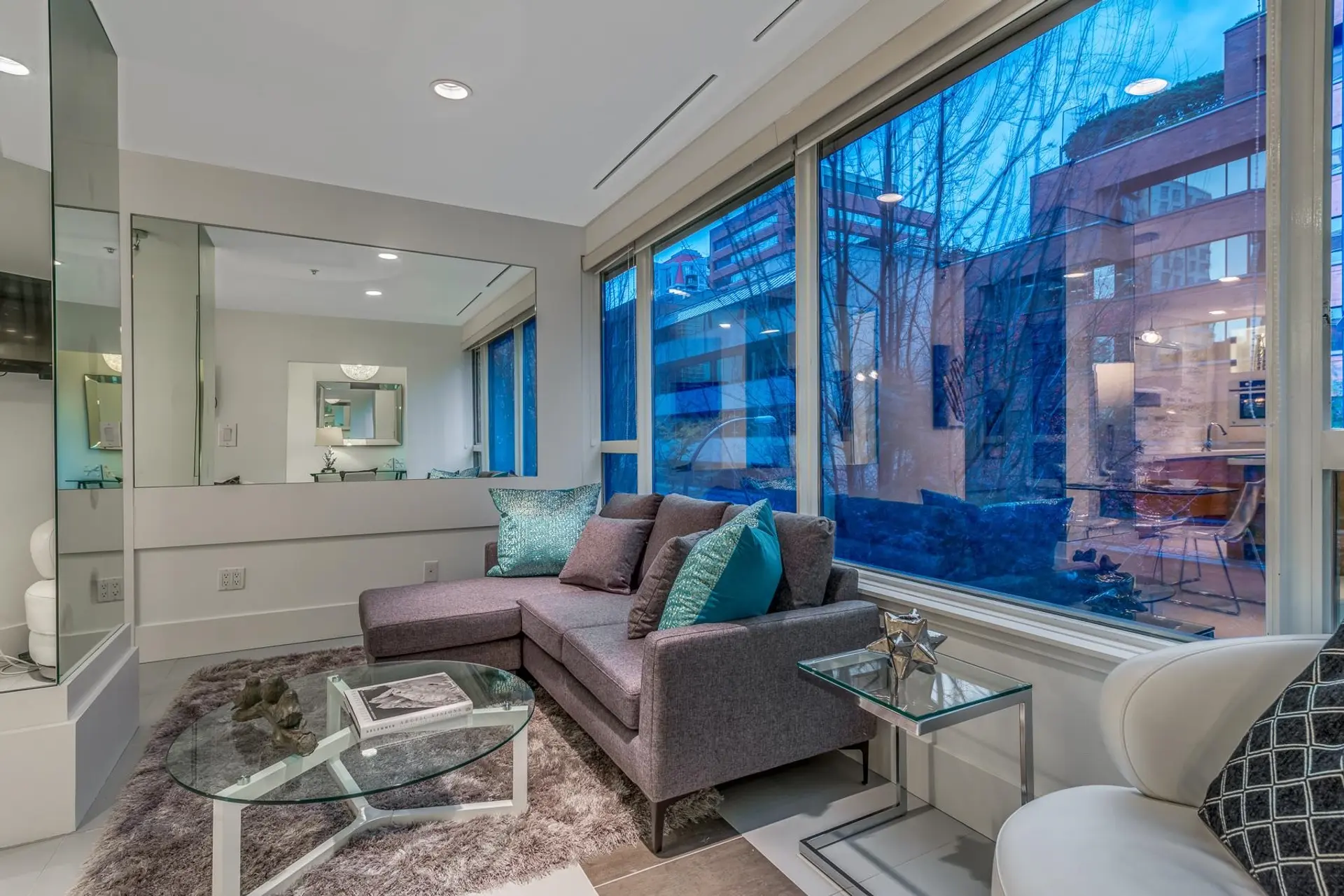 #203 1177 Hornby Street - Image 5