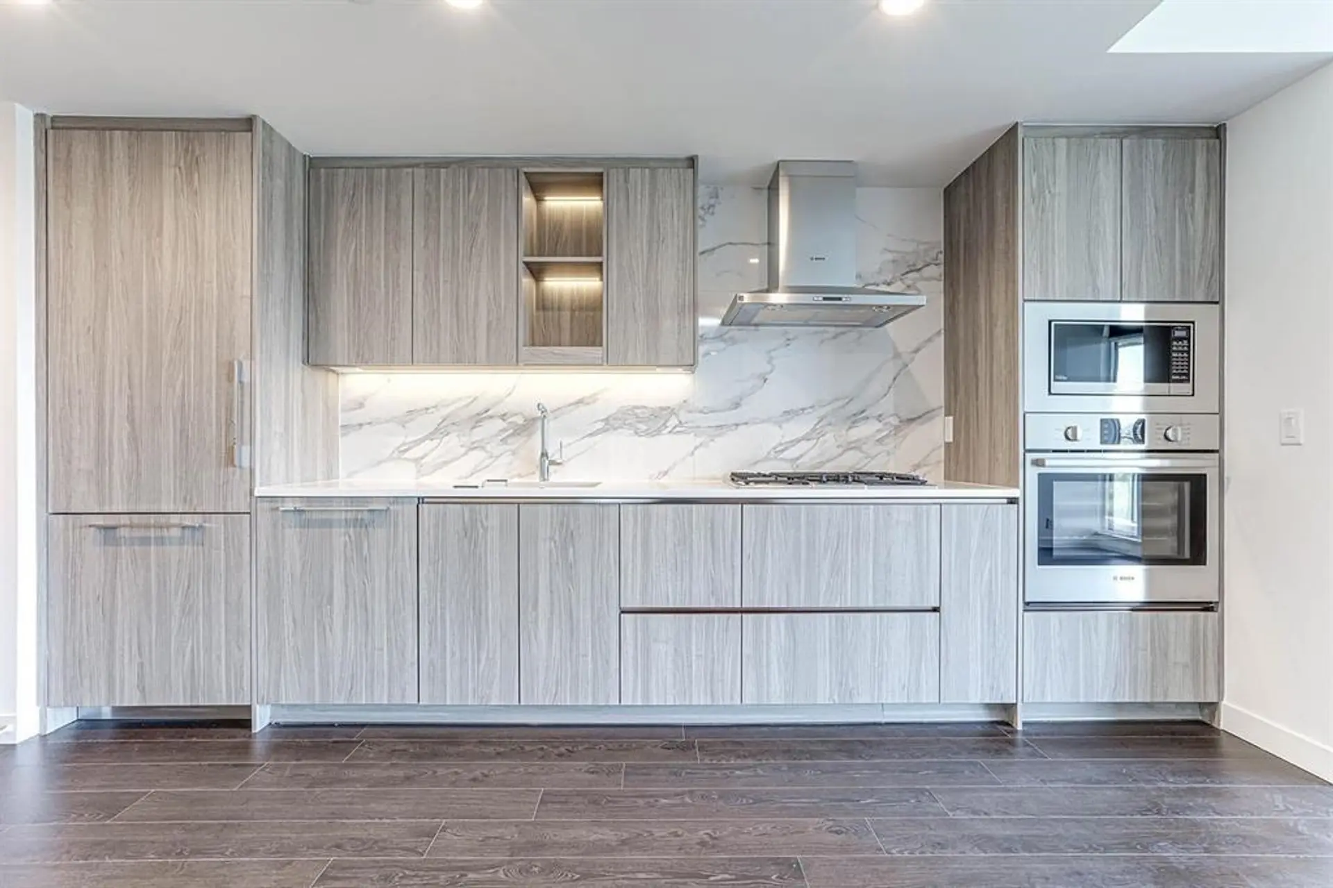 Property at #3403 4880 LOUGHEED HIGHWAY, Burnaby, BC