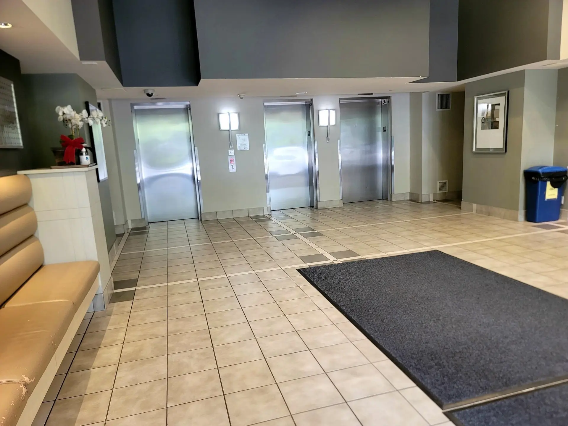 #302 3663 Crowley Drive - Image 5