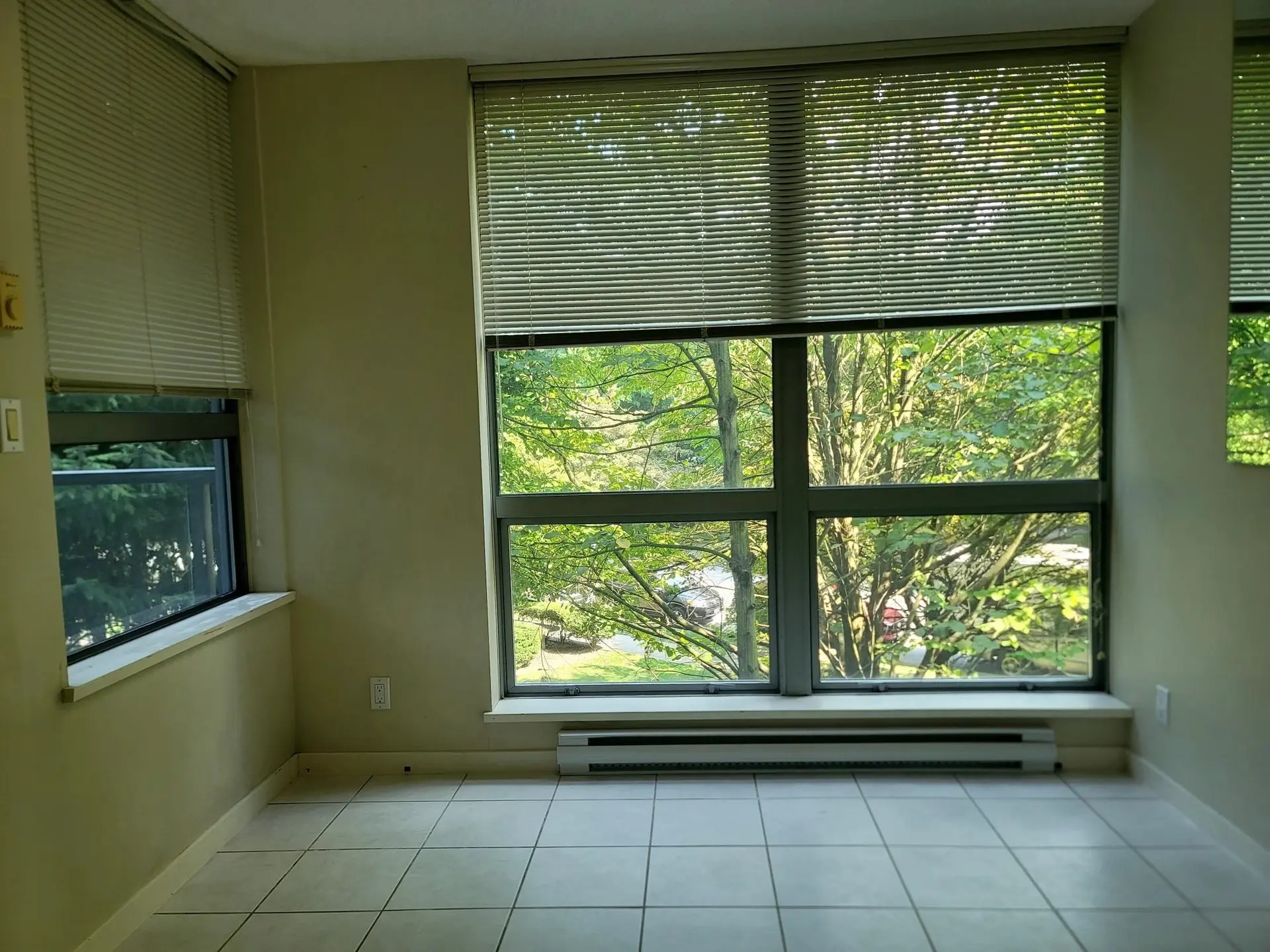 #302 3663 Crowley Drive - Image 11