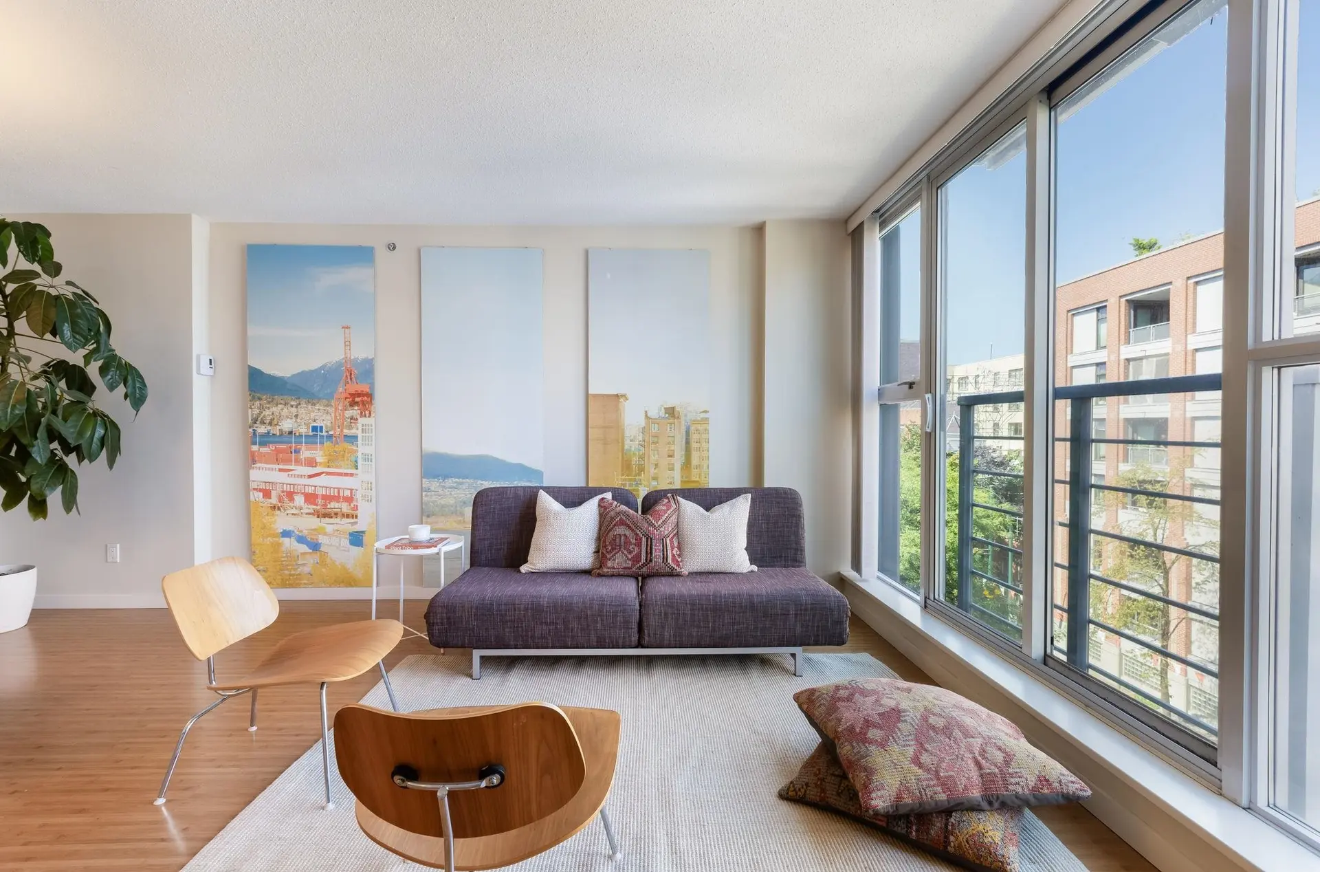 #507 168 Powell Street - Image 1