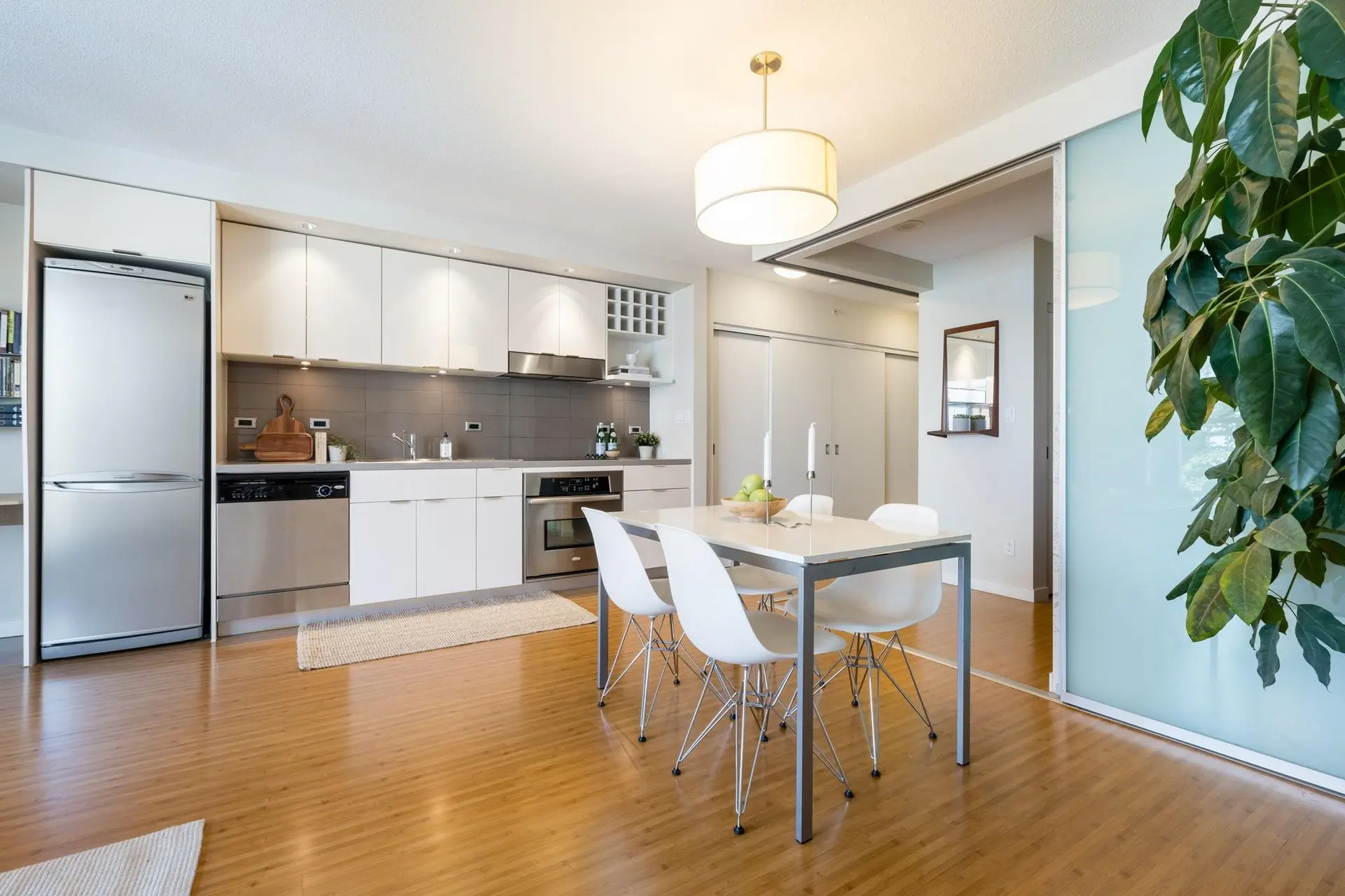#507 168 Powell Street - Image 9