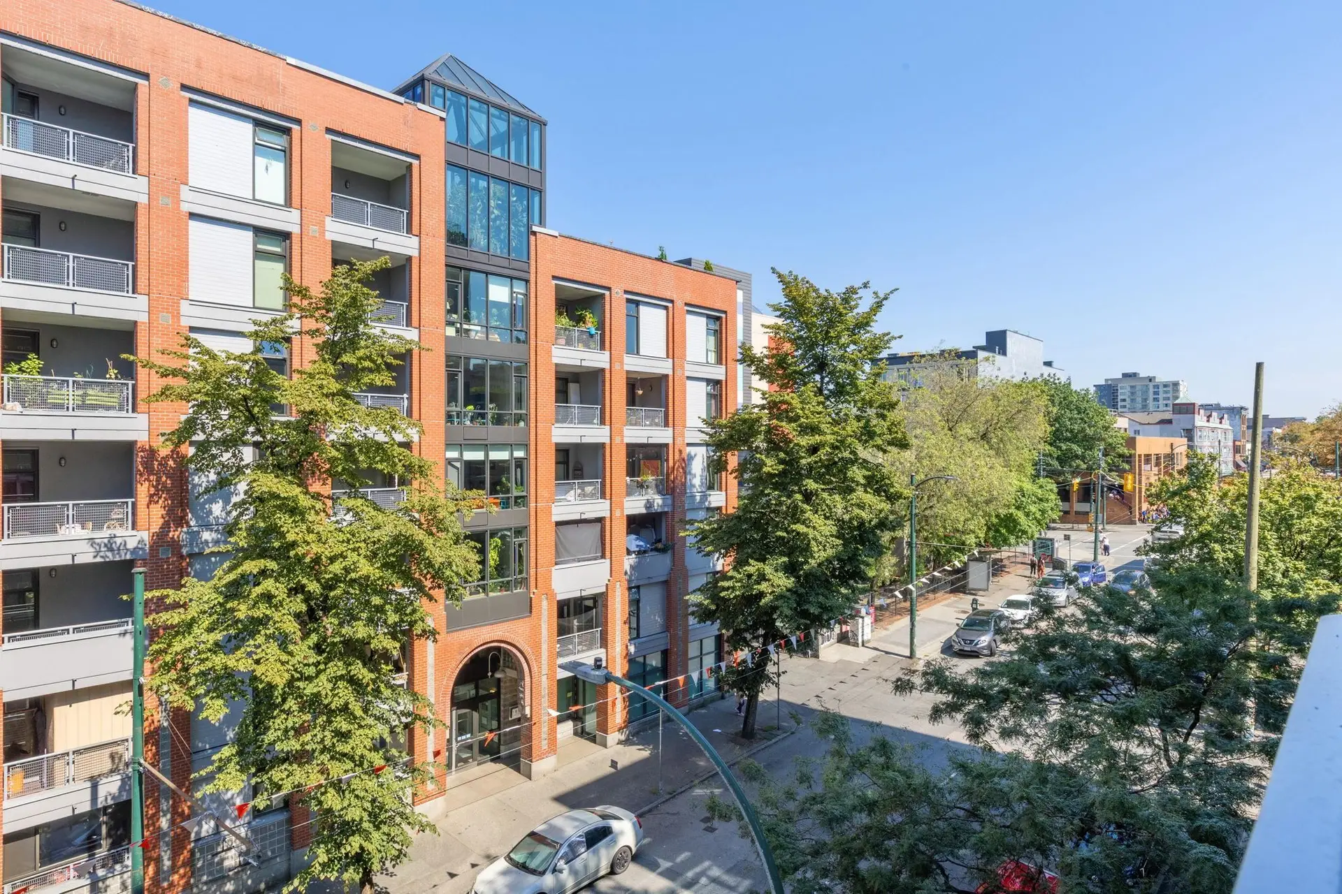 #507 168 Powell Street - Image 18