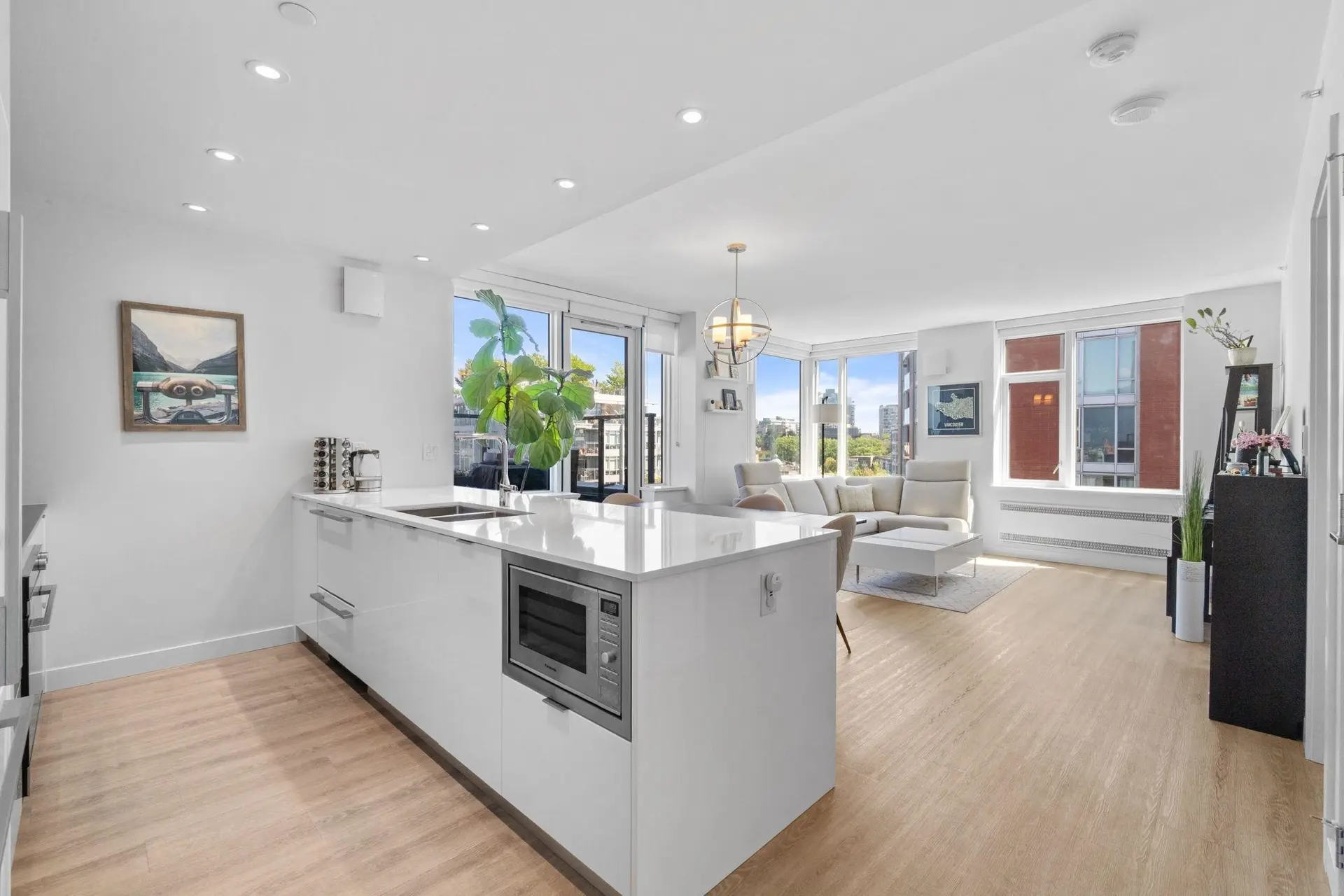 #805 209 East 7th Avenue - Image 1