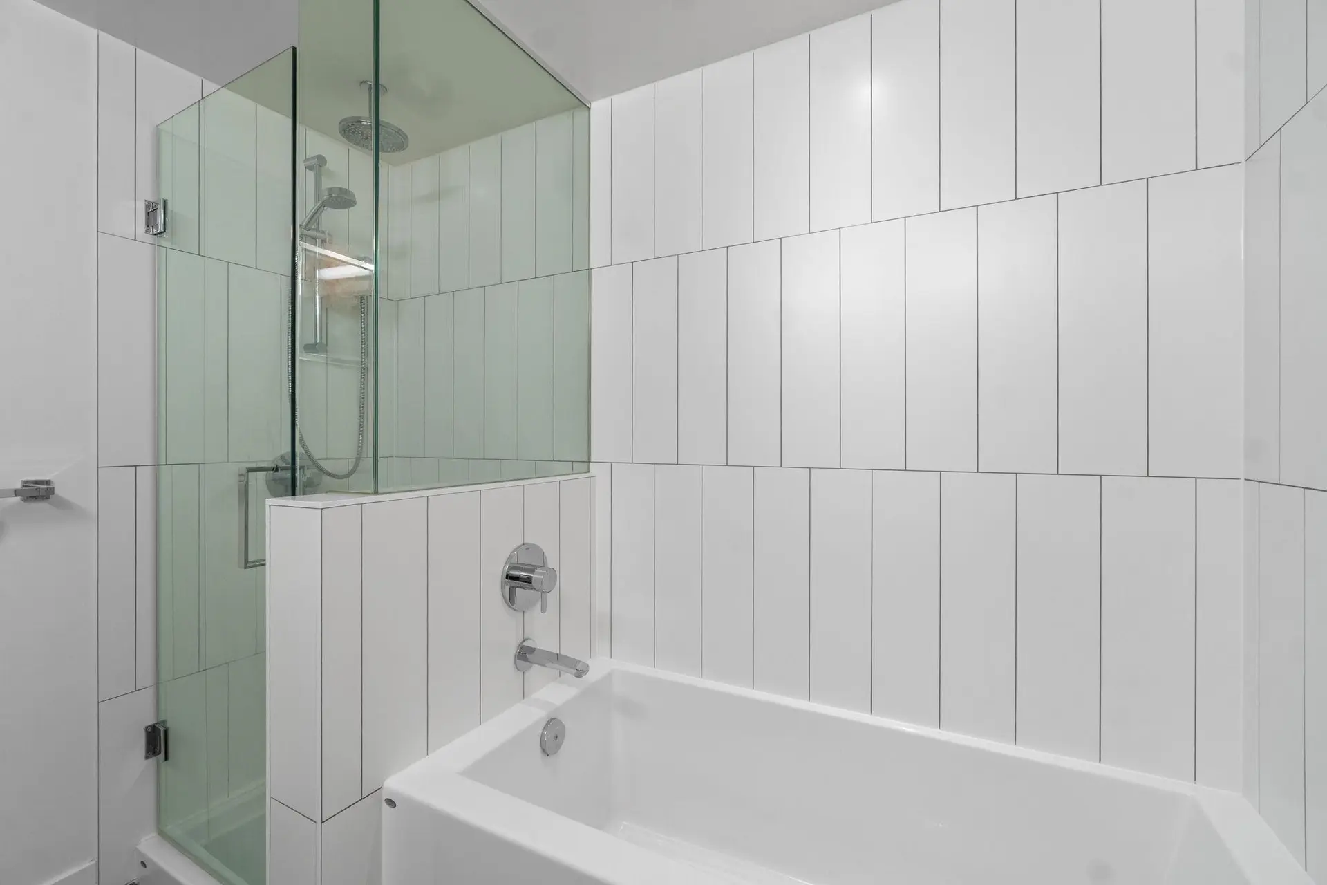 #805 209 East 7th Avenue - Image 5