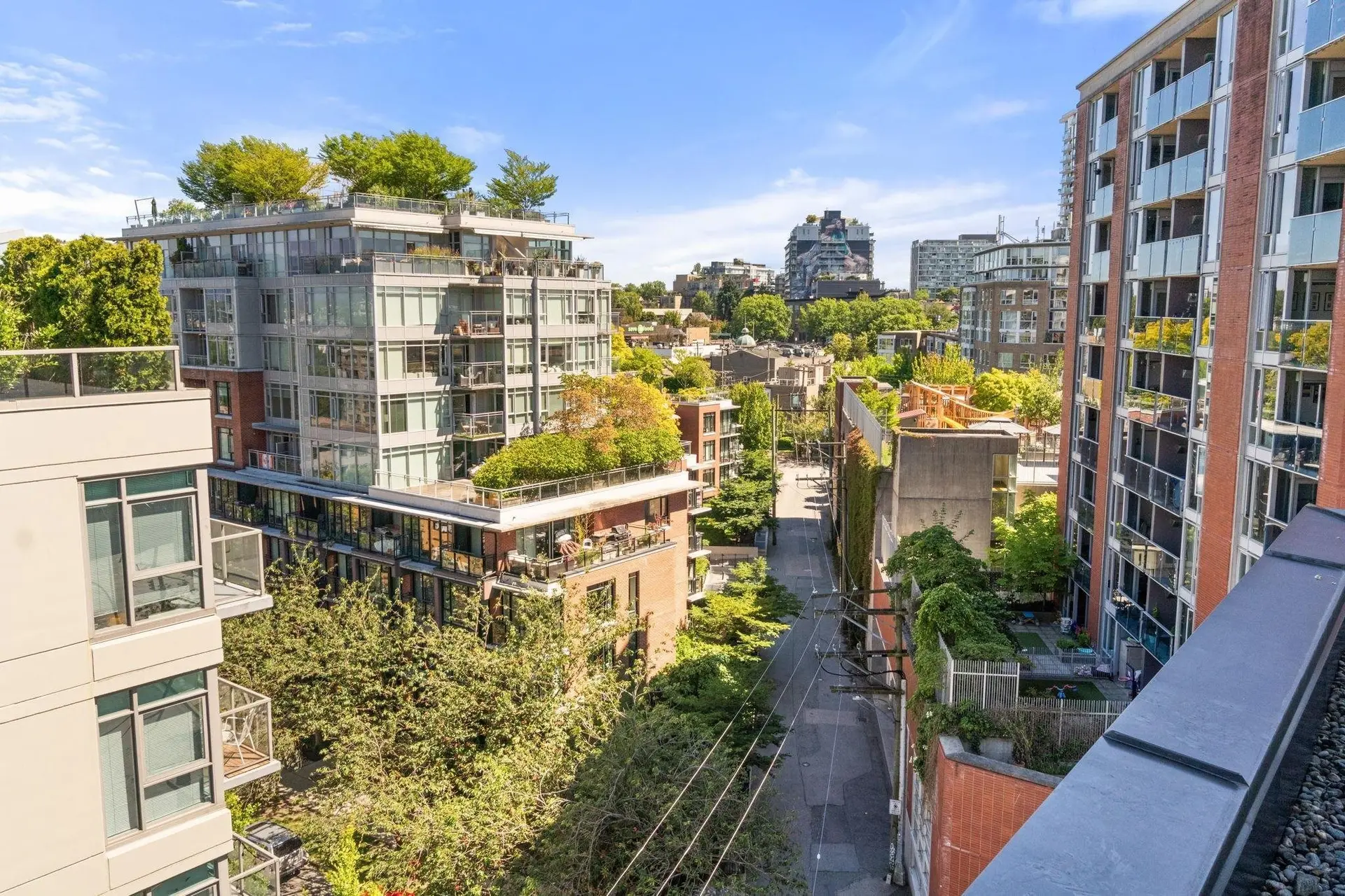 #805 209 East 7th Avenue - Image 11