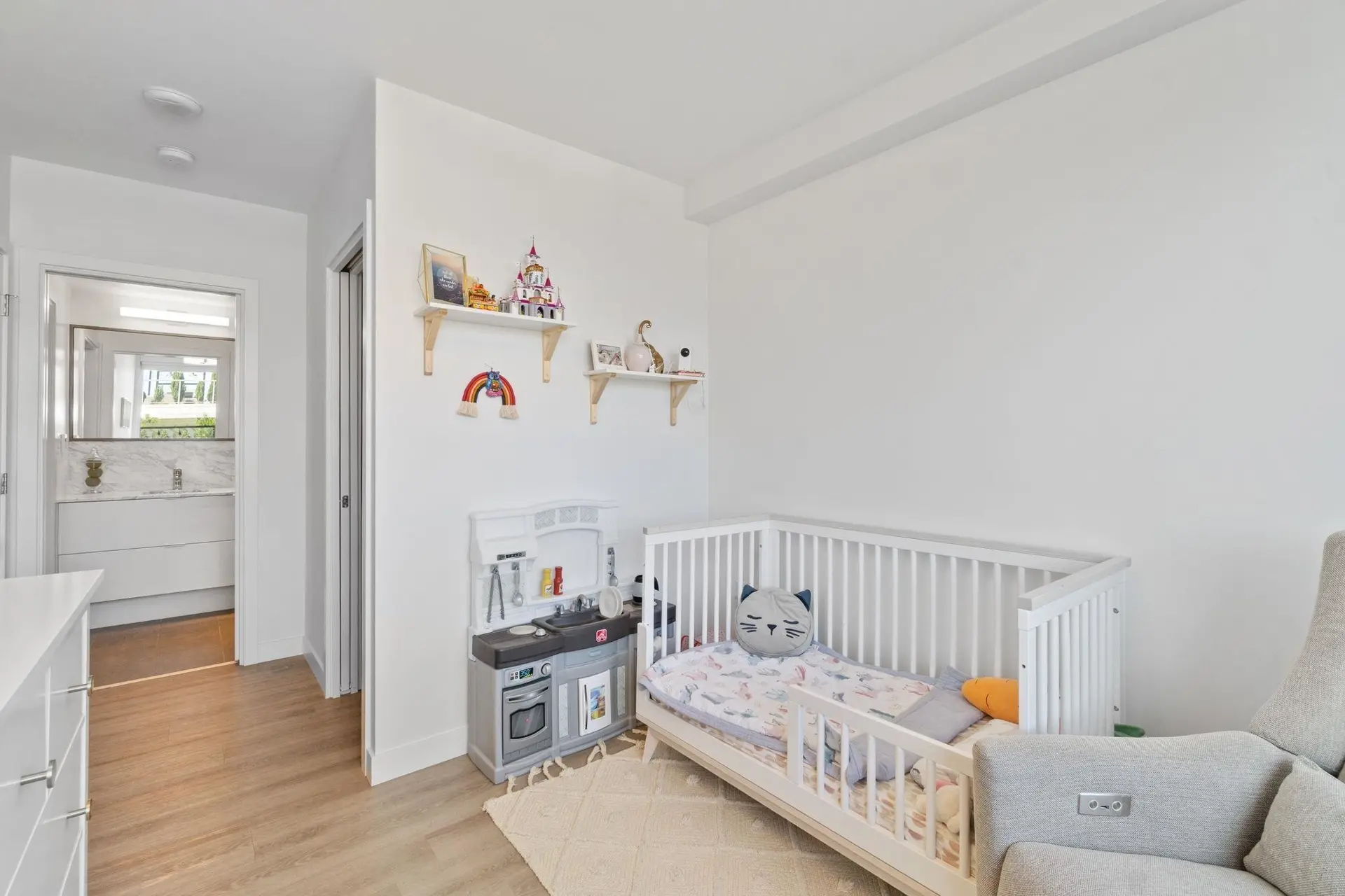 #805 209 East 7th Avenue - Image 8