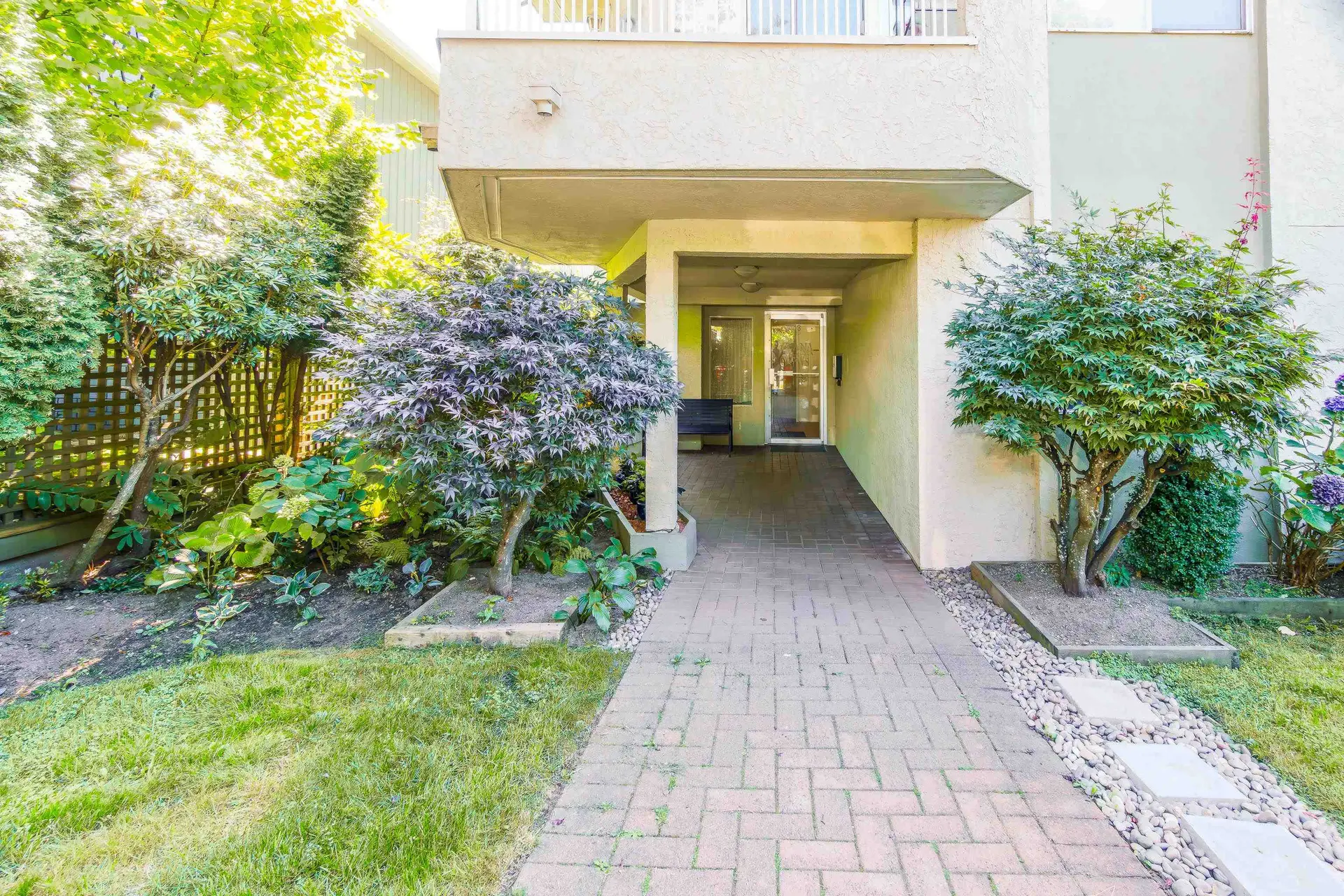 #301 458 E 43rd Avenue - Image 2