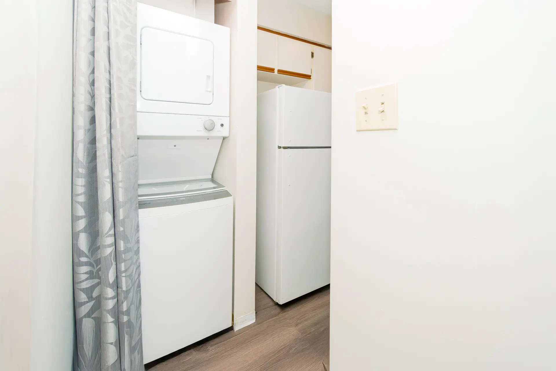 #301 458 E 43rd Avenue - Image 10