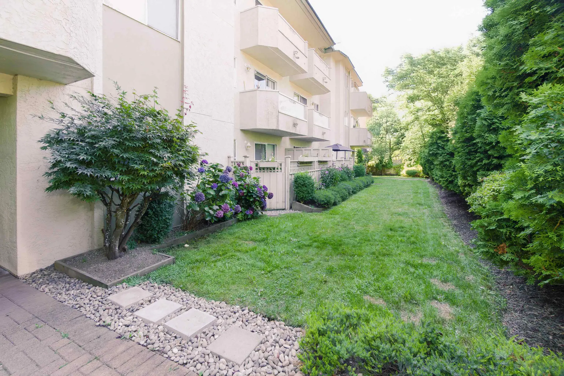 #301 458 E 43rd Avenue - Image 4