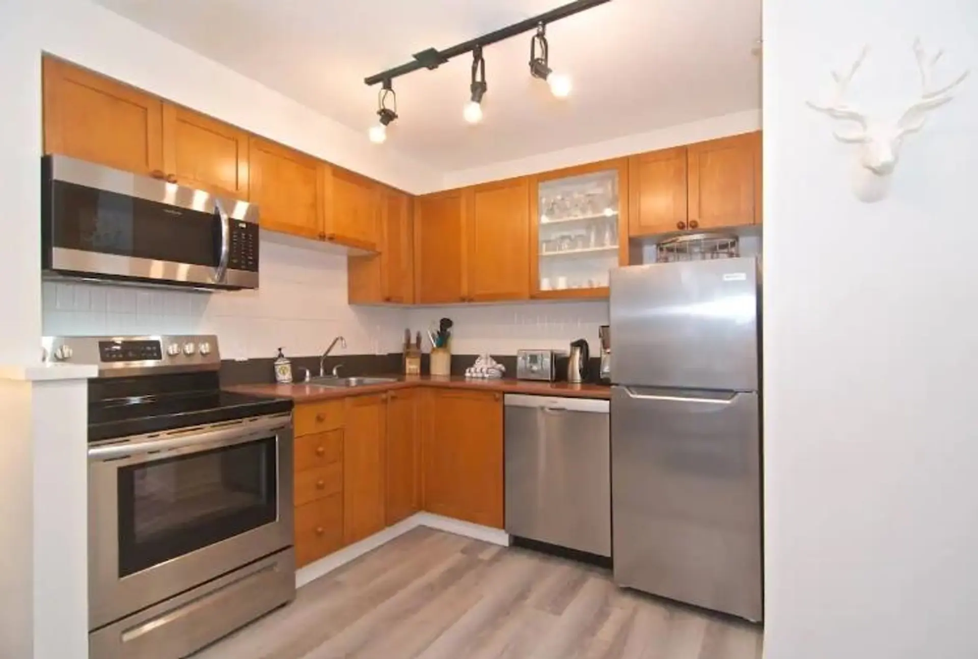 #34/34A 4388 Northlands Boulevard - Image 5