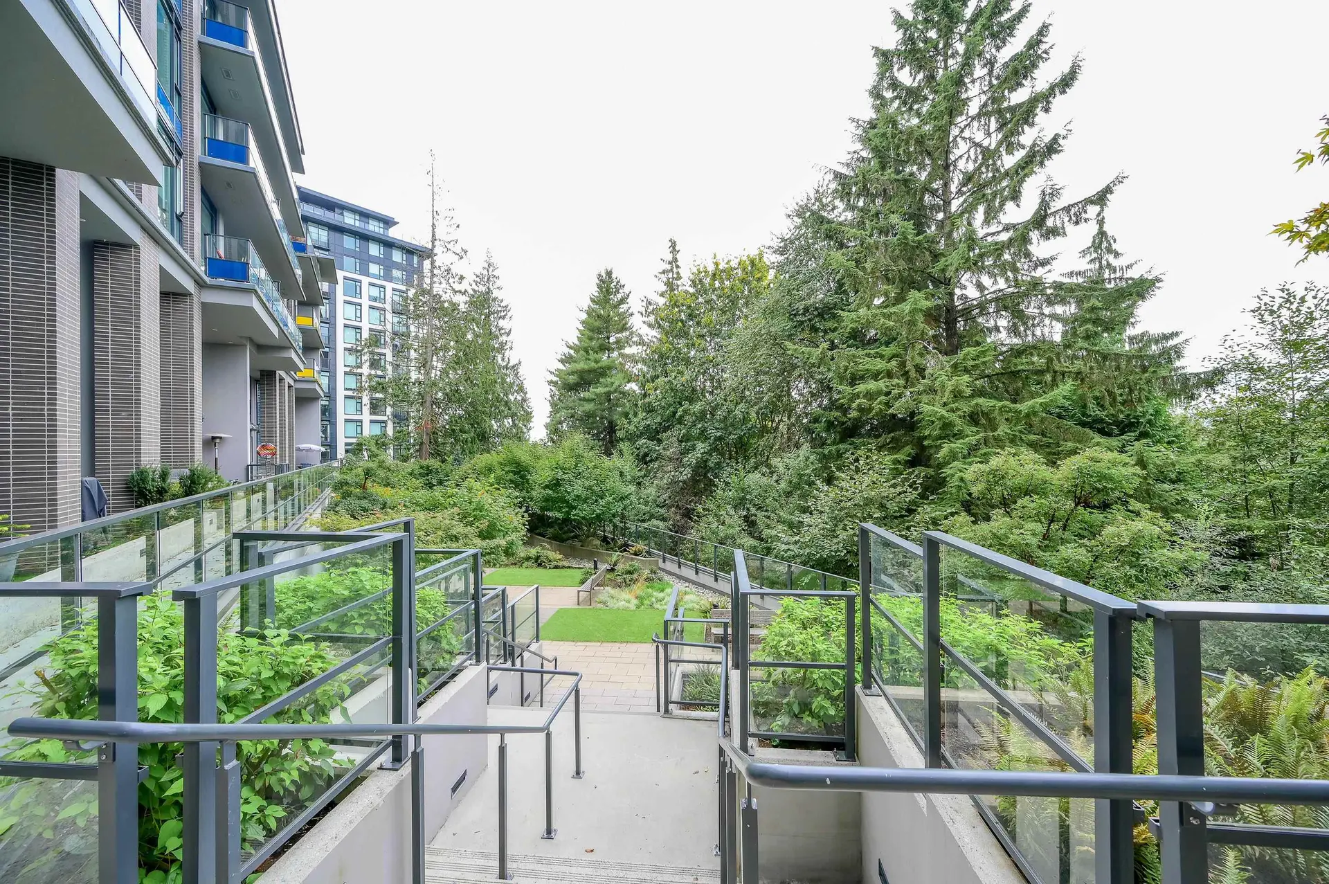 #801 8850 University Crescent - Image 18