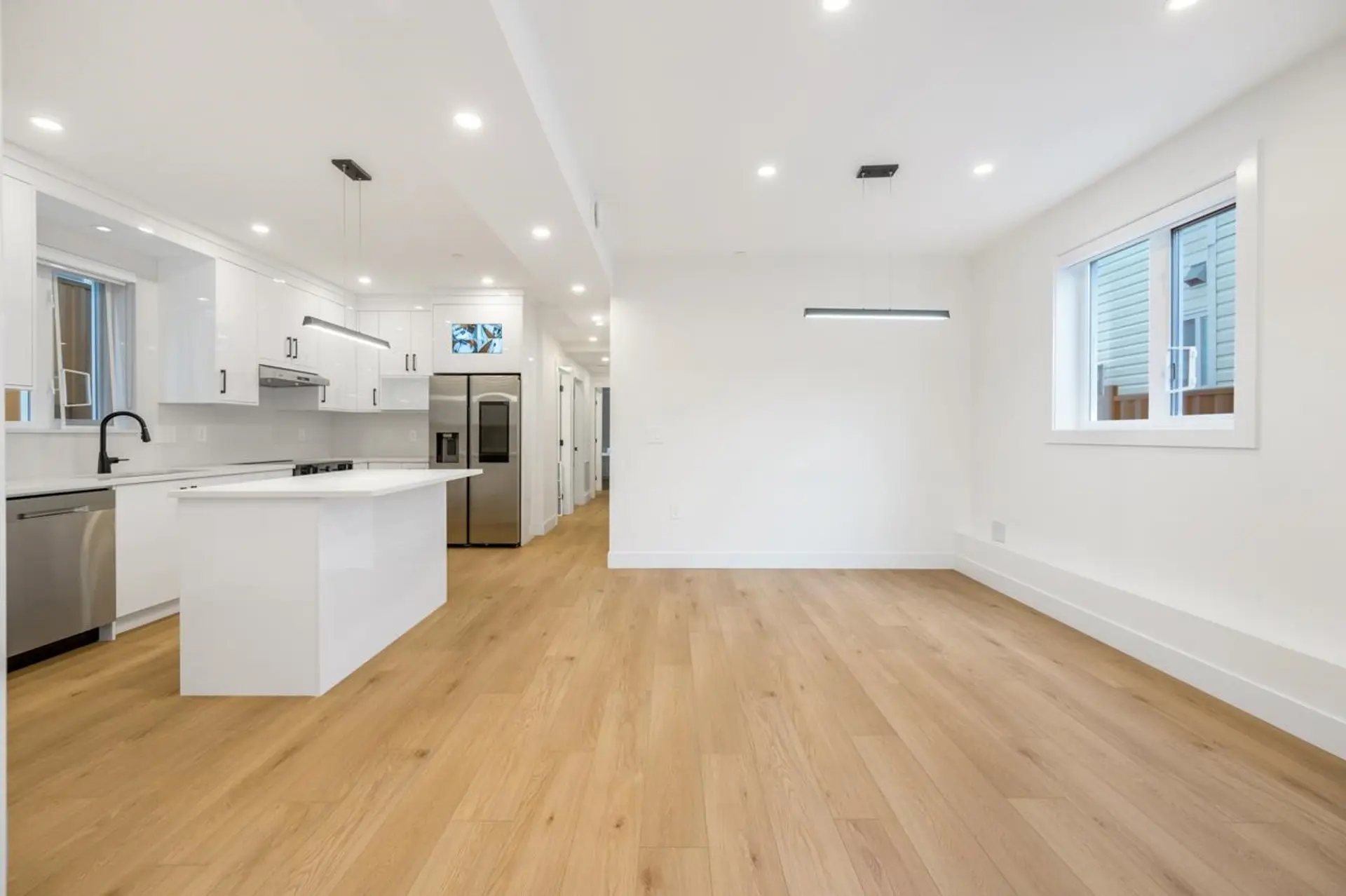 #2 3096 Vanness Avenue - Image 6