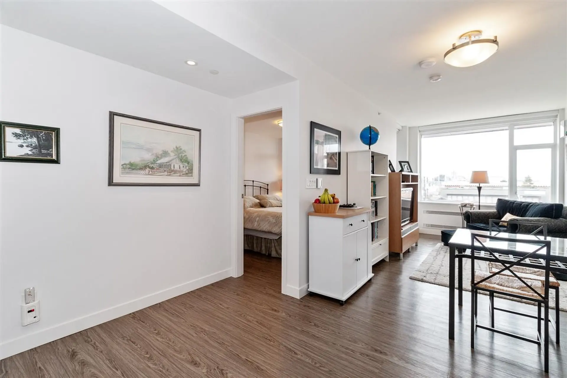 #415 209 E 7 Avenue - Image 9