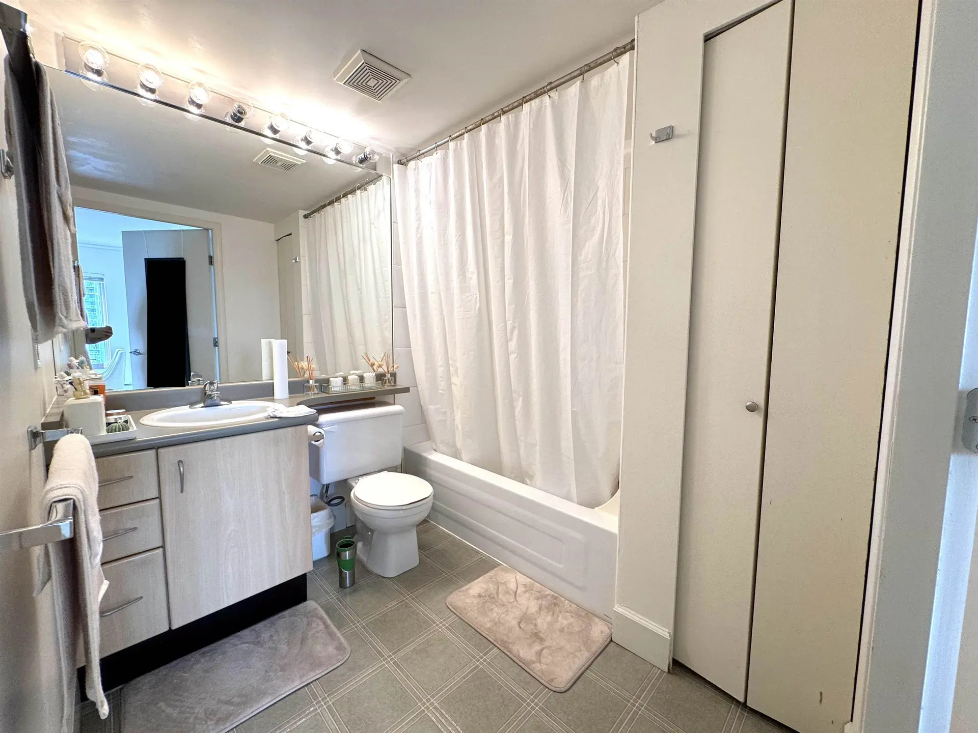 #1503 121 W 15th Street - Image 13