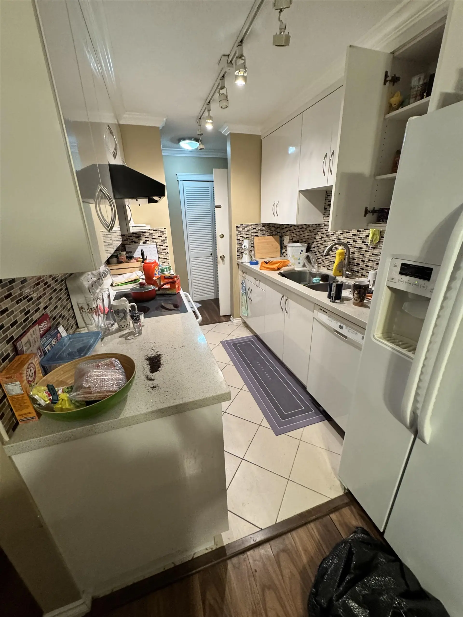 #101 6420 Buswell Street - Image 4