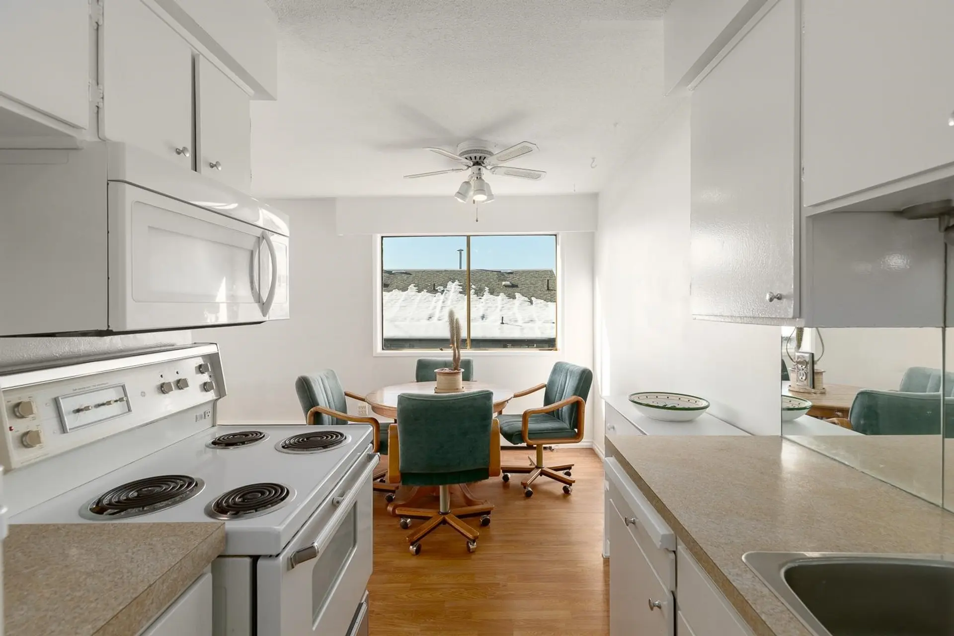 #116 1345 Chesterfield Avenue - Image 9