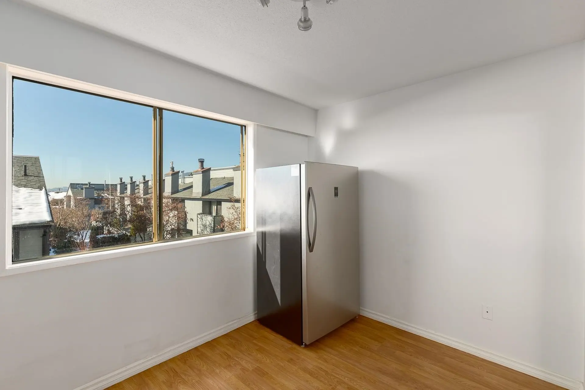 #116 1345 Chesterfield Avenue - Image 13