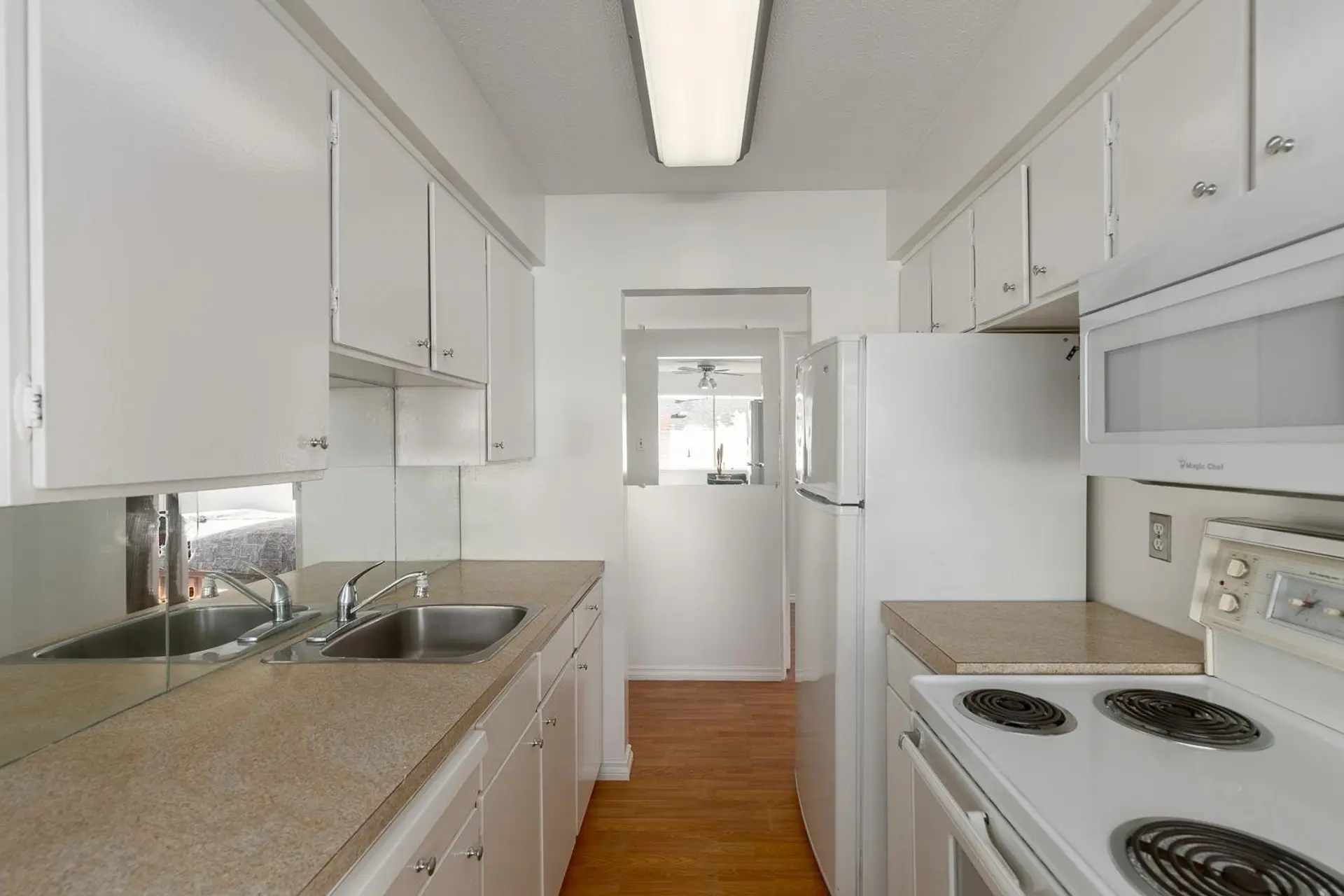 #116 1345 Chesterfield Avenue - Image 10