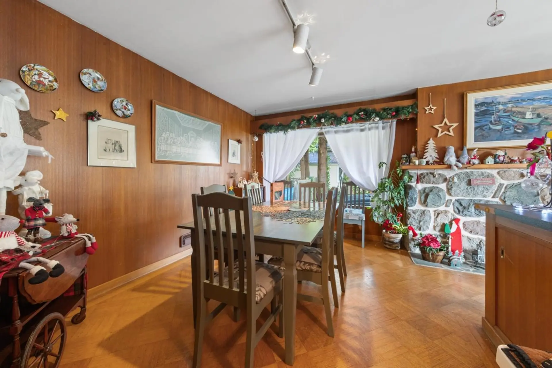 4275 Lions Avenue - Image 6
