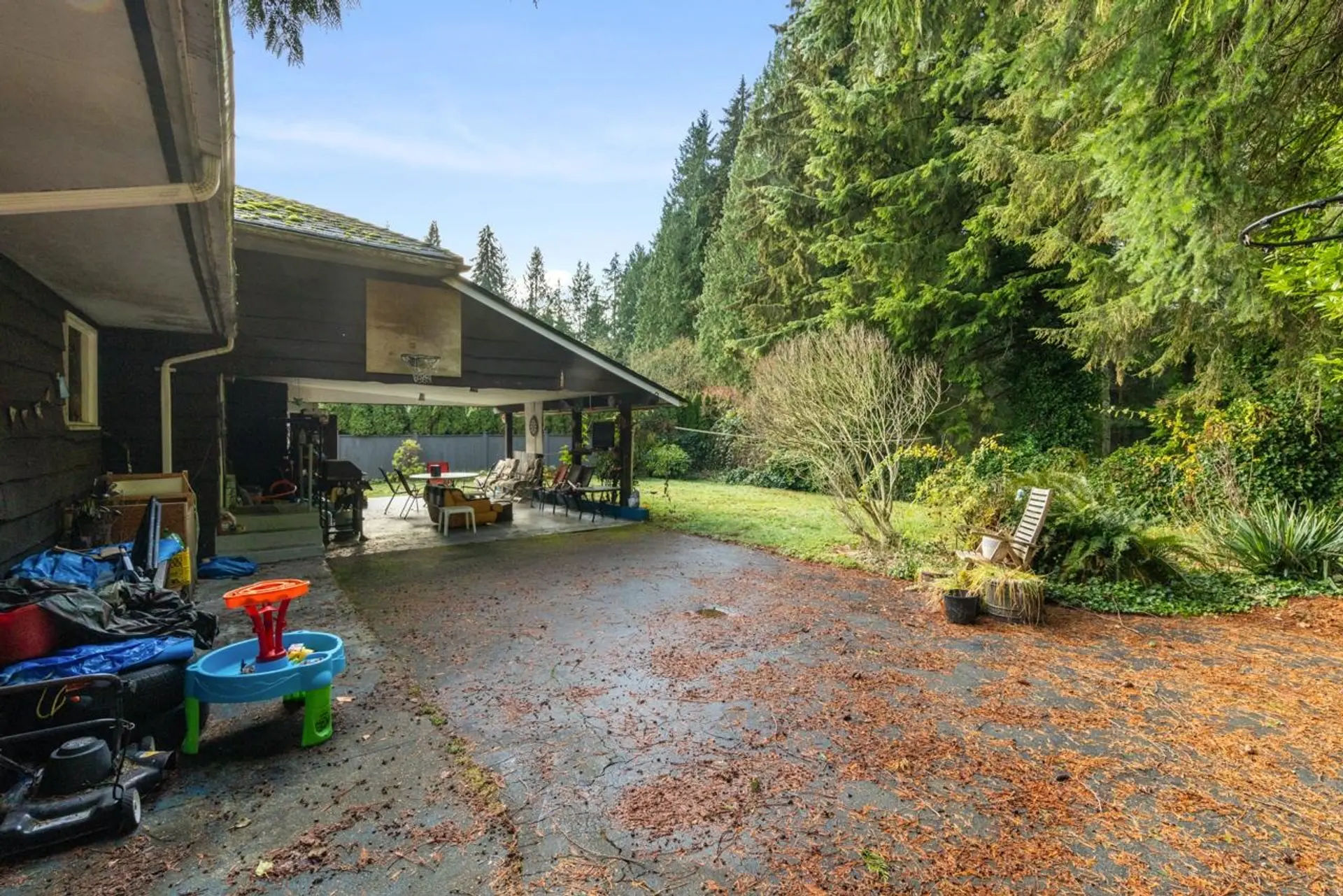 4275 Lions Avenue - Image 10