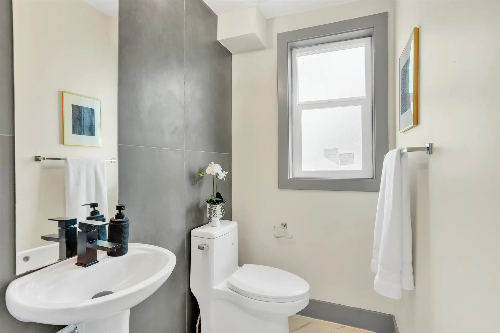 1008 E 24th Avenue - Image 6