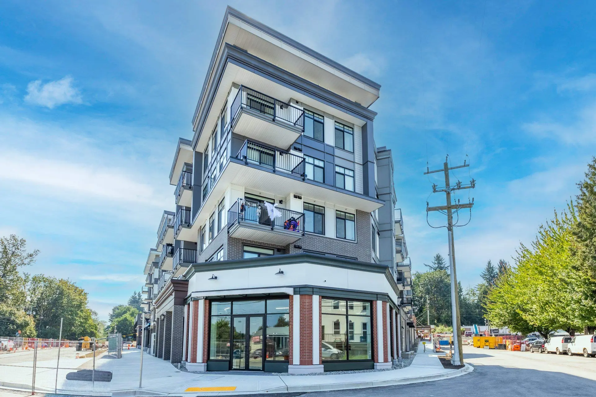 #205 33816 South Fraser Way - Image 3