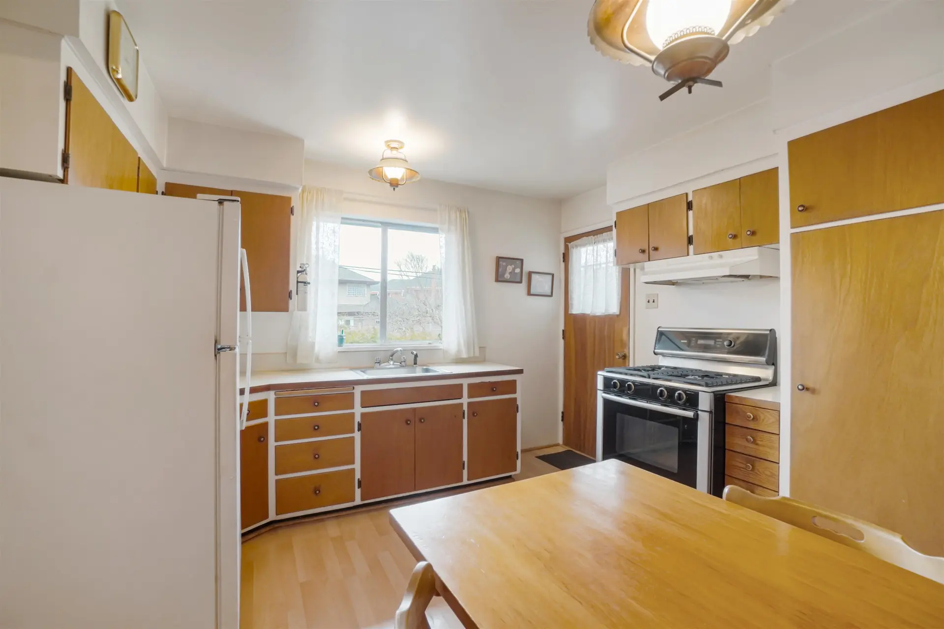 9831 Seacote Road - Image 14