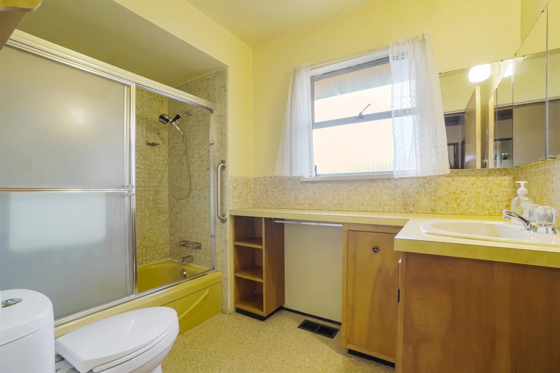 9831 Seacote Road - Image 18