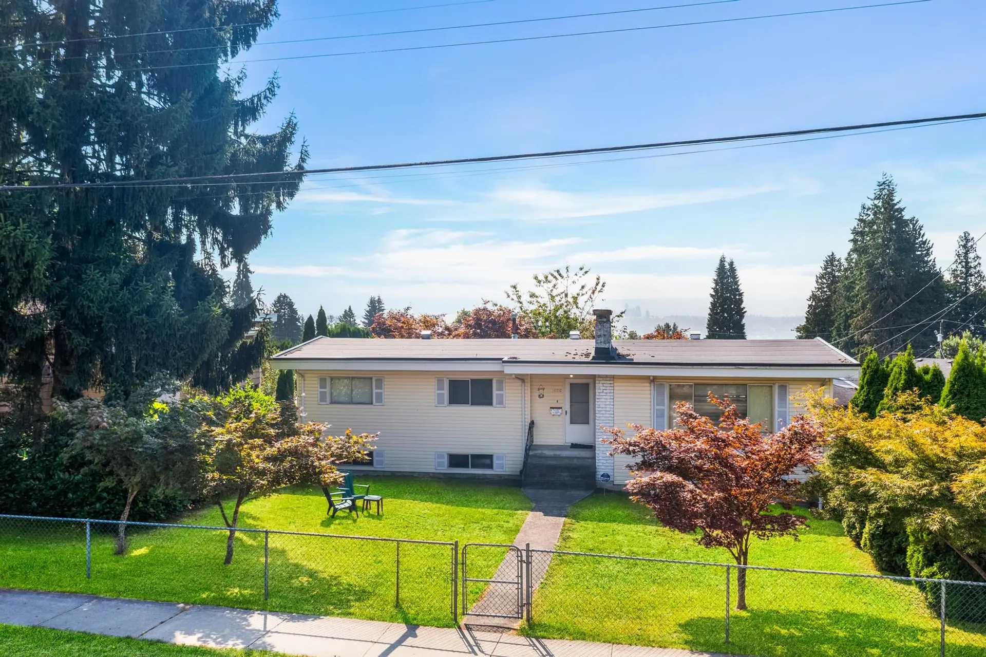 1400 Dansey Avenue - Image 1