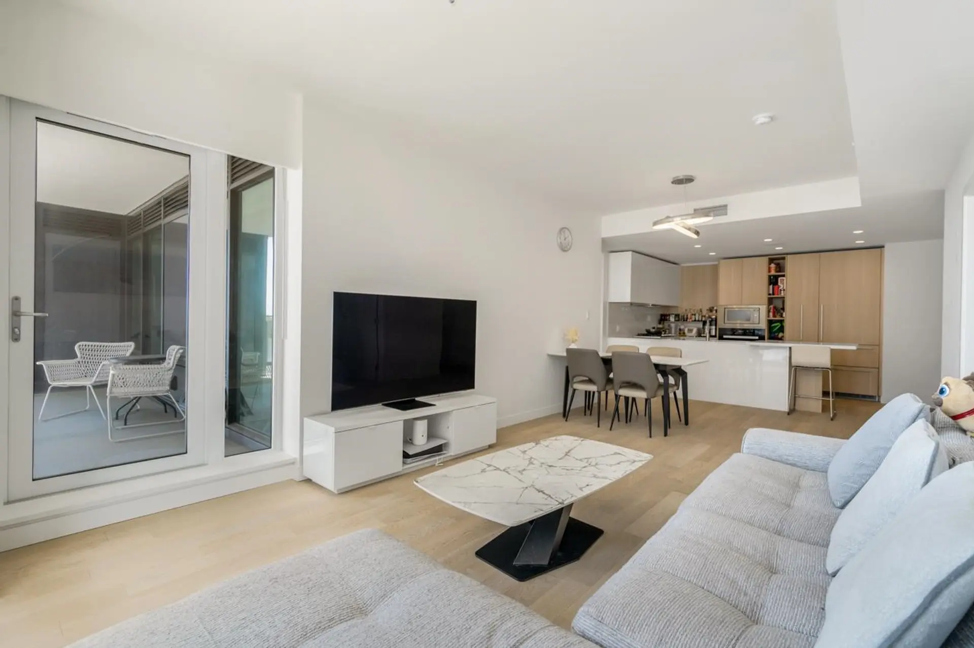 #417 6833 Pearson Way - Image 3