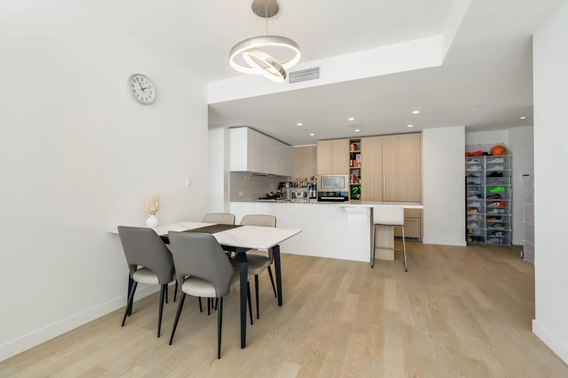 #417 6833 Pearson Way - Image 9