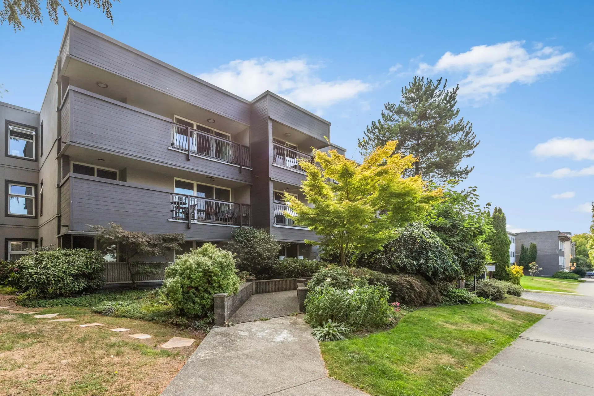 #101 1352 W 10th Avenue - Image 1