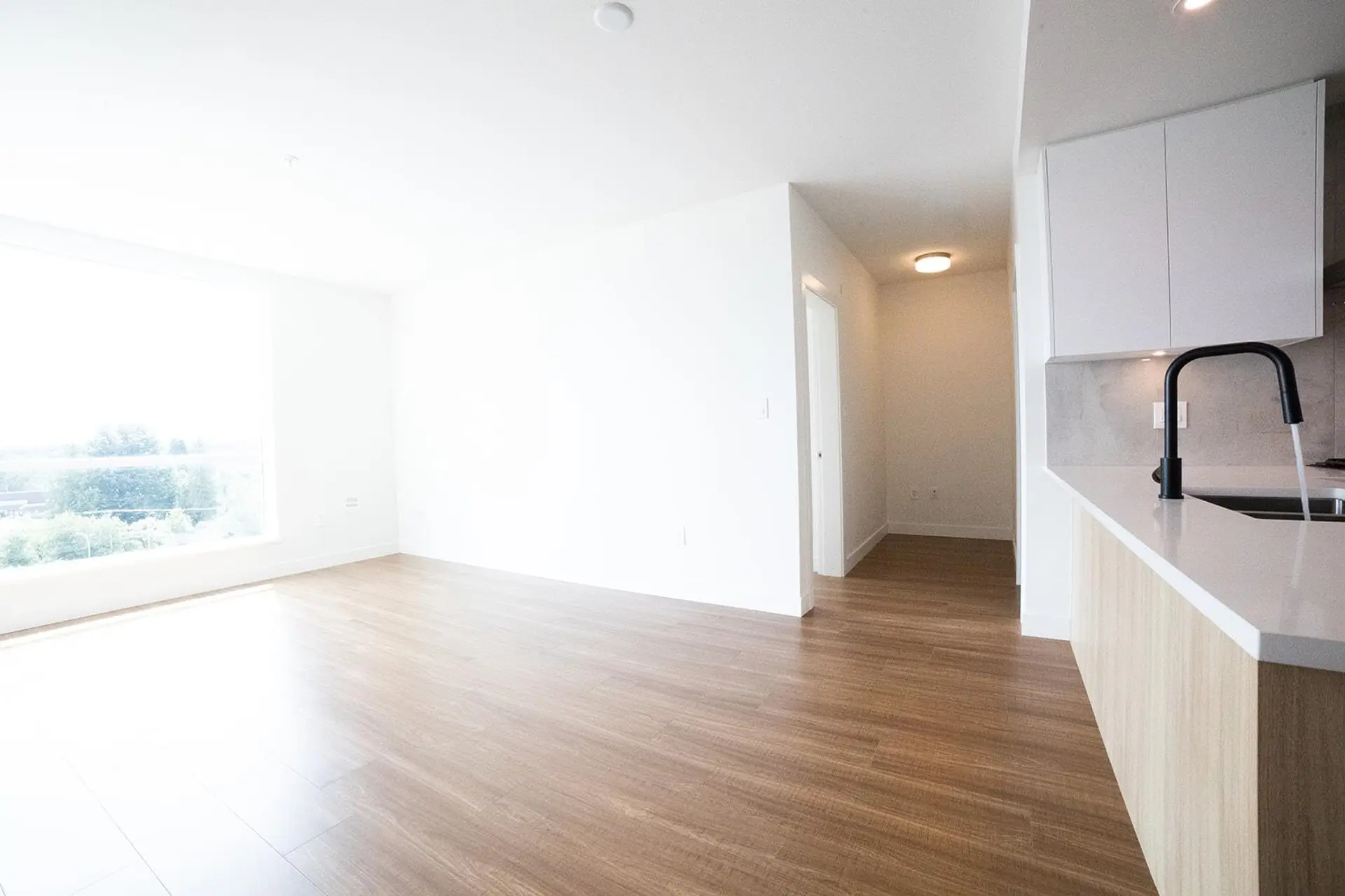 #203 31900 Raven Avenue - Image 4