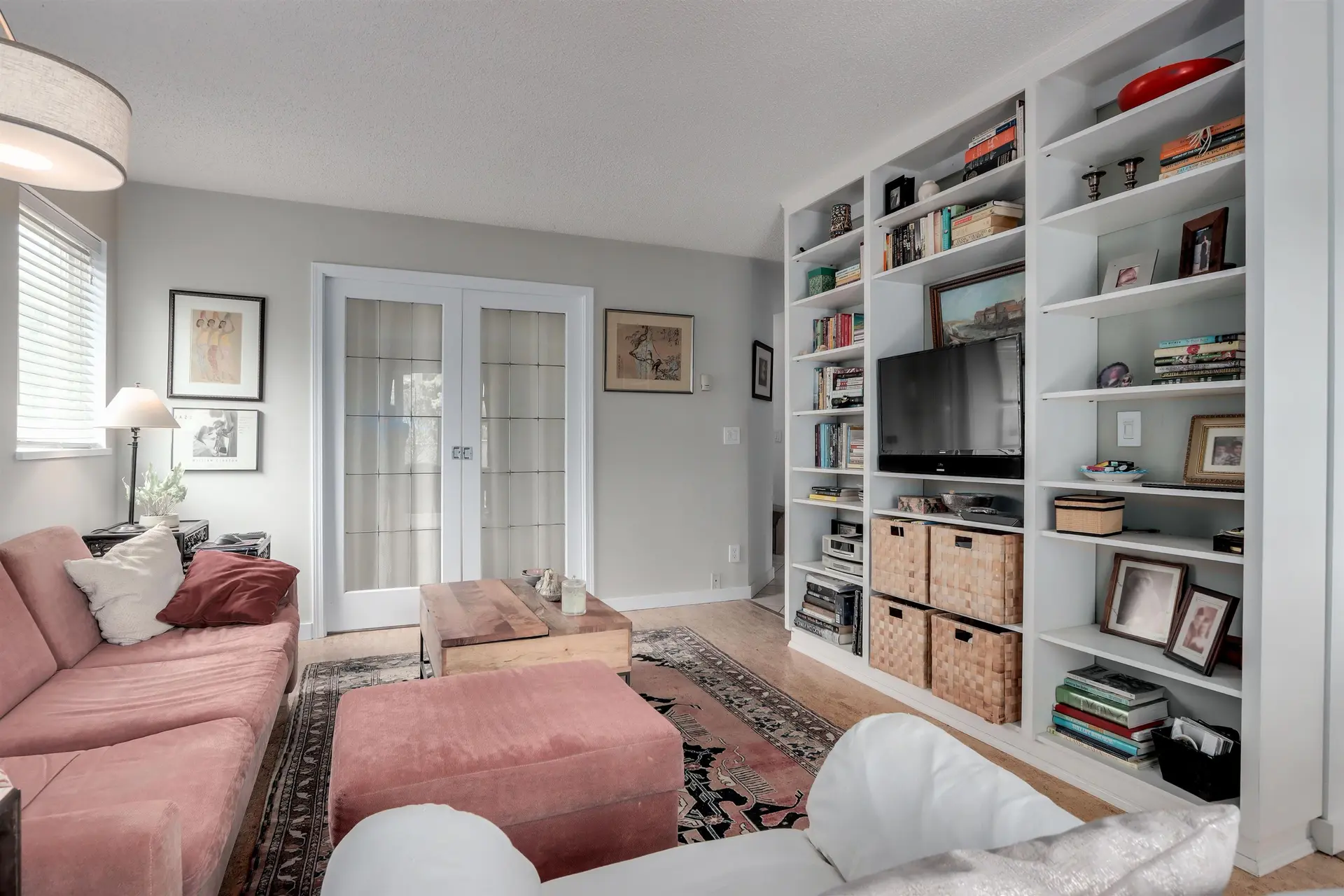 #406 998 W 19th Avenue - Image 4