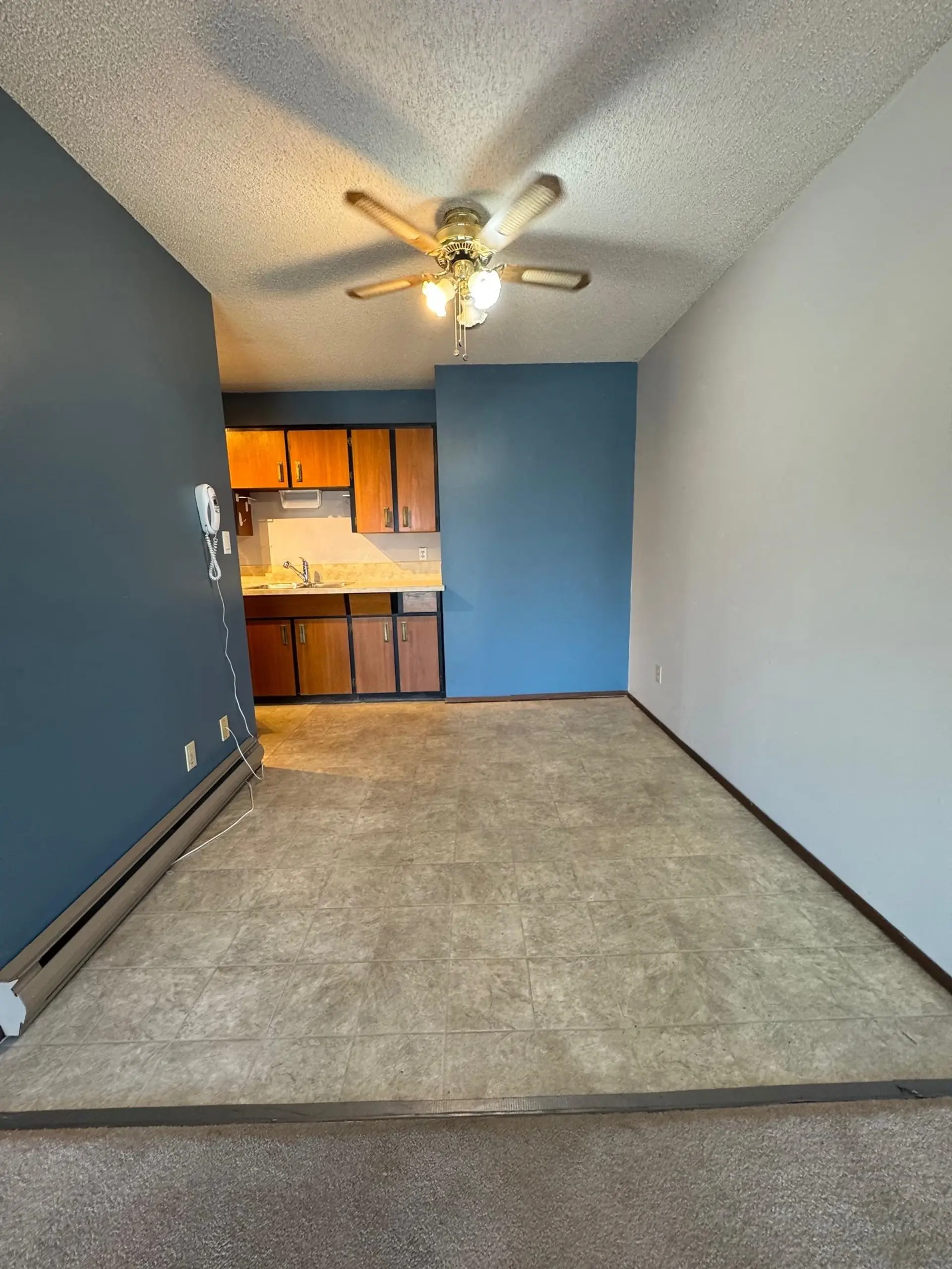 #303 9080 Mary Street - Image 5
