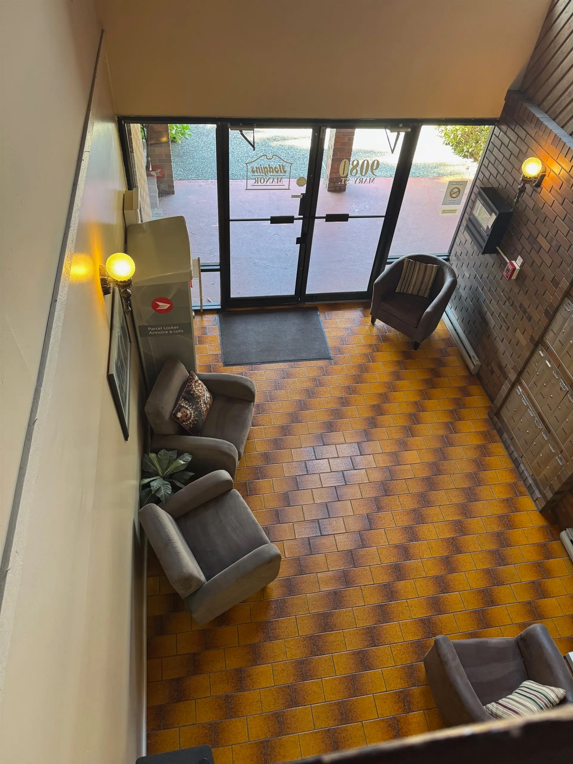 #303 9080 Mary Street - Image 8