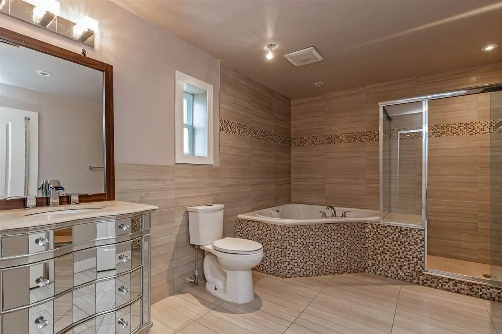 Property at 31511 MARSHALL ROAD, Abbotsford, BC