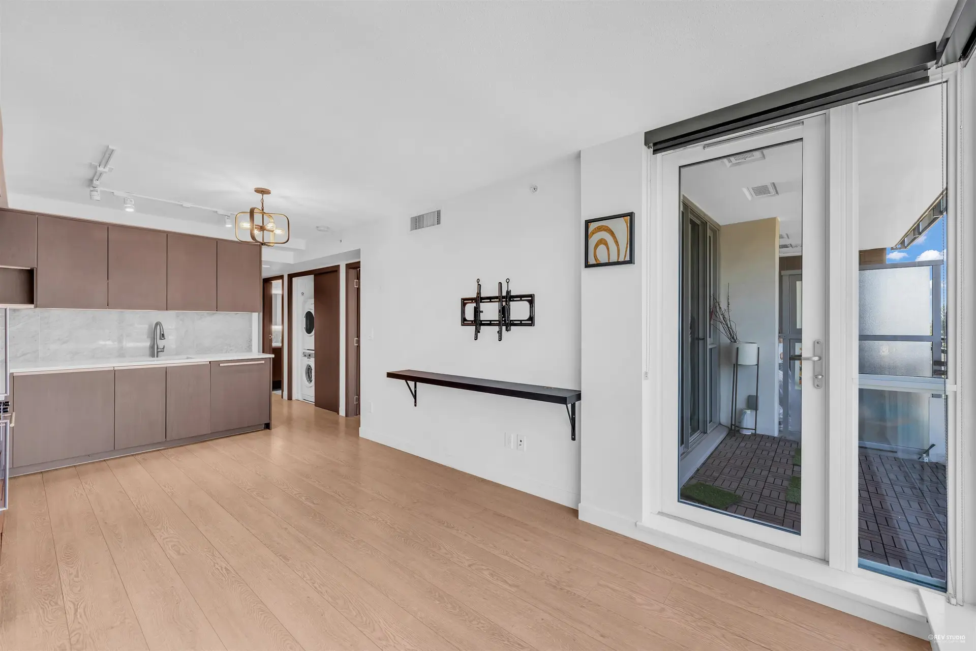 #1006 8988 Patterson Road - Image 4