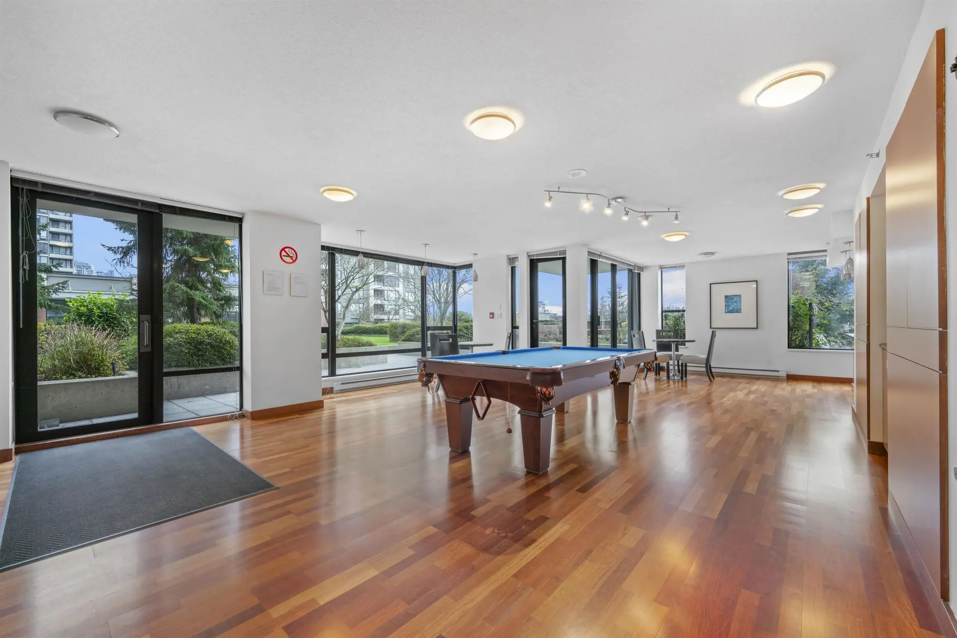 #1605 4118 Dawson Street - Image 18