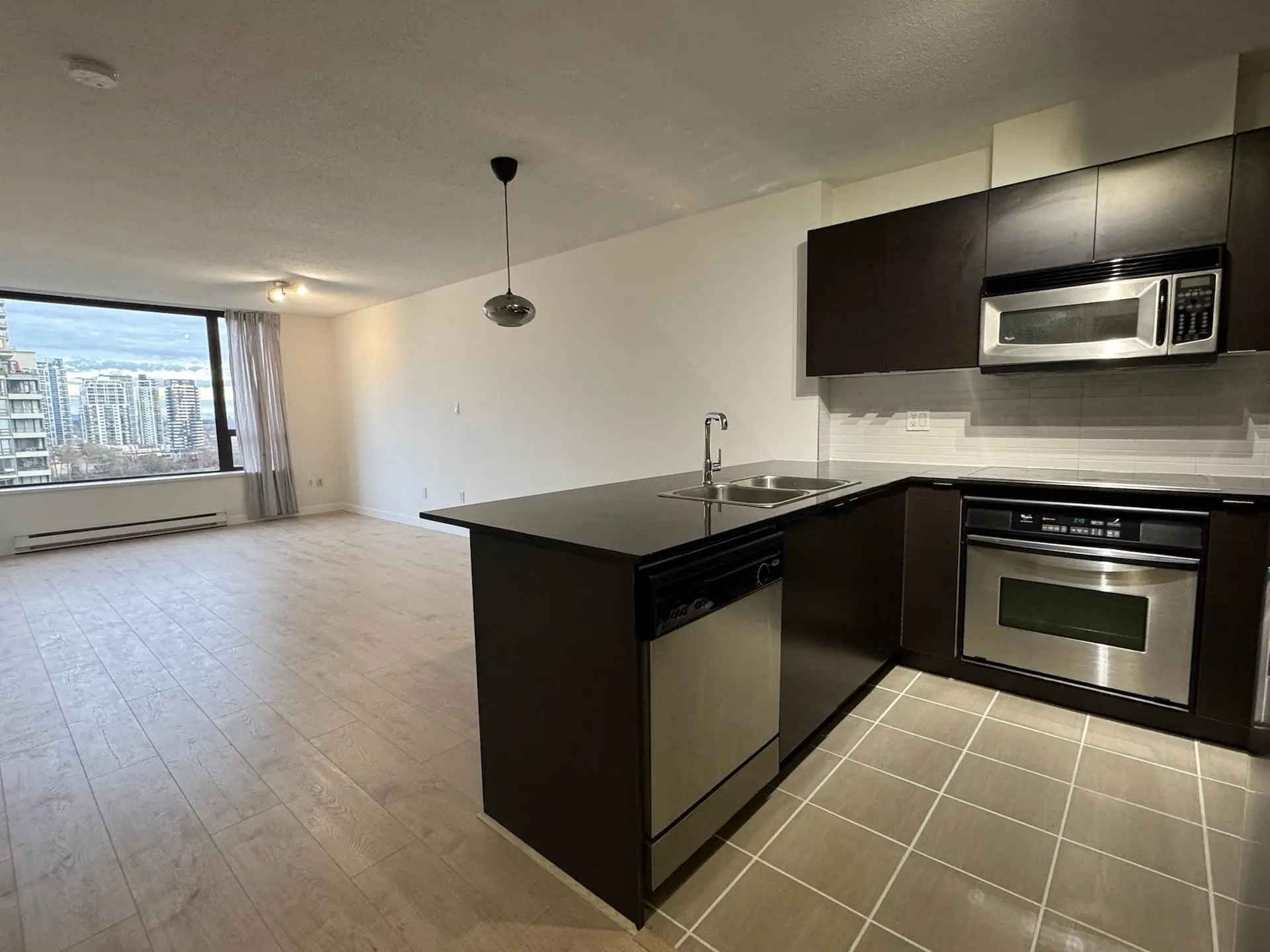 #1605 4118 Dawson Street - Image 11