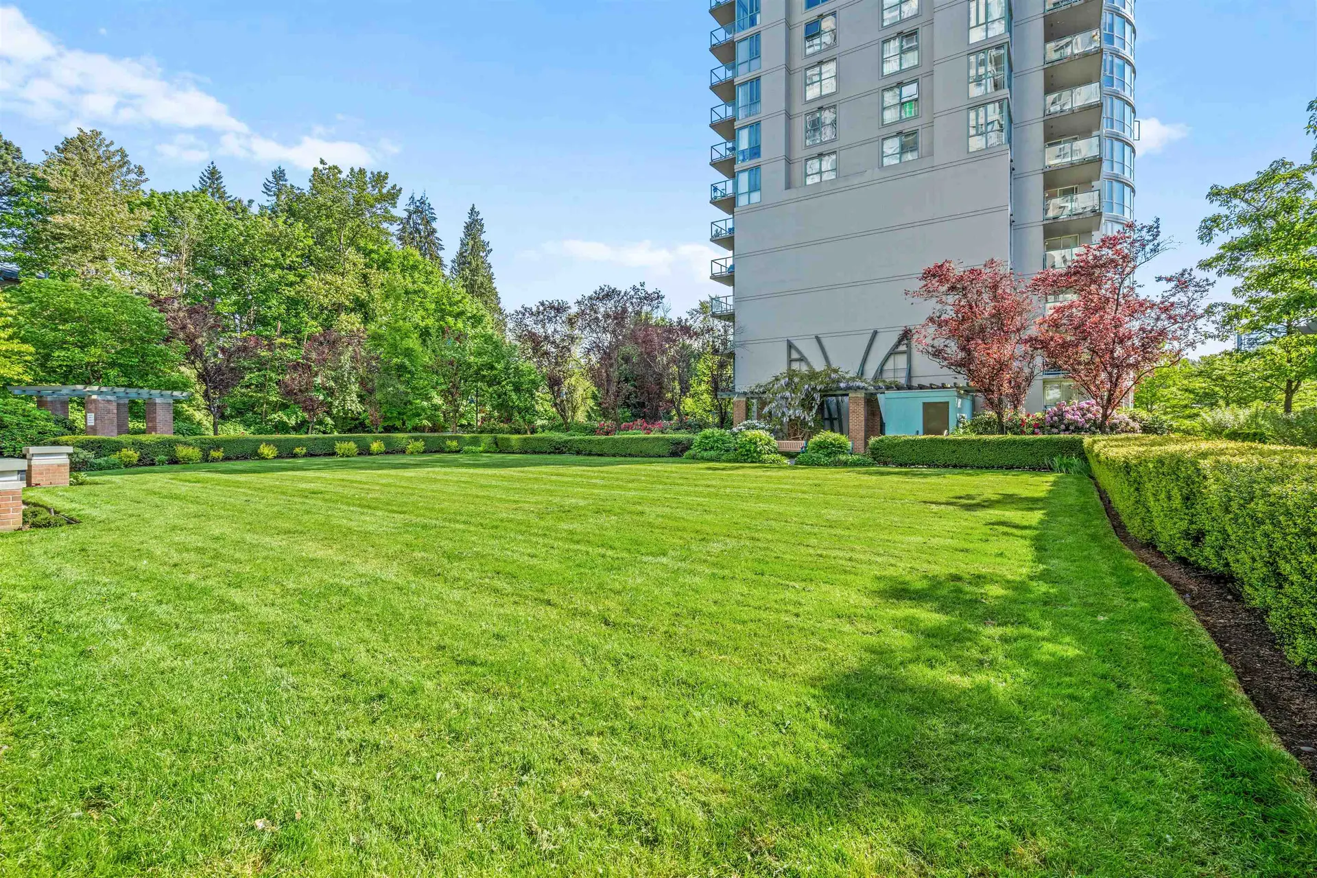 #202 235 Guildford Way - Image 14