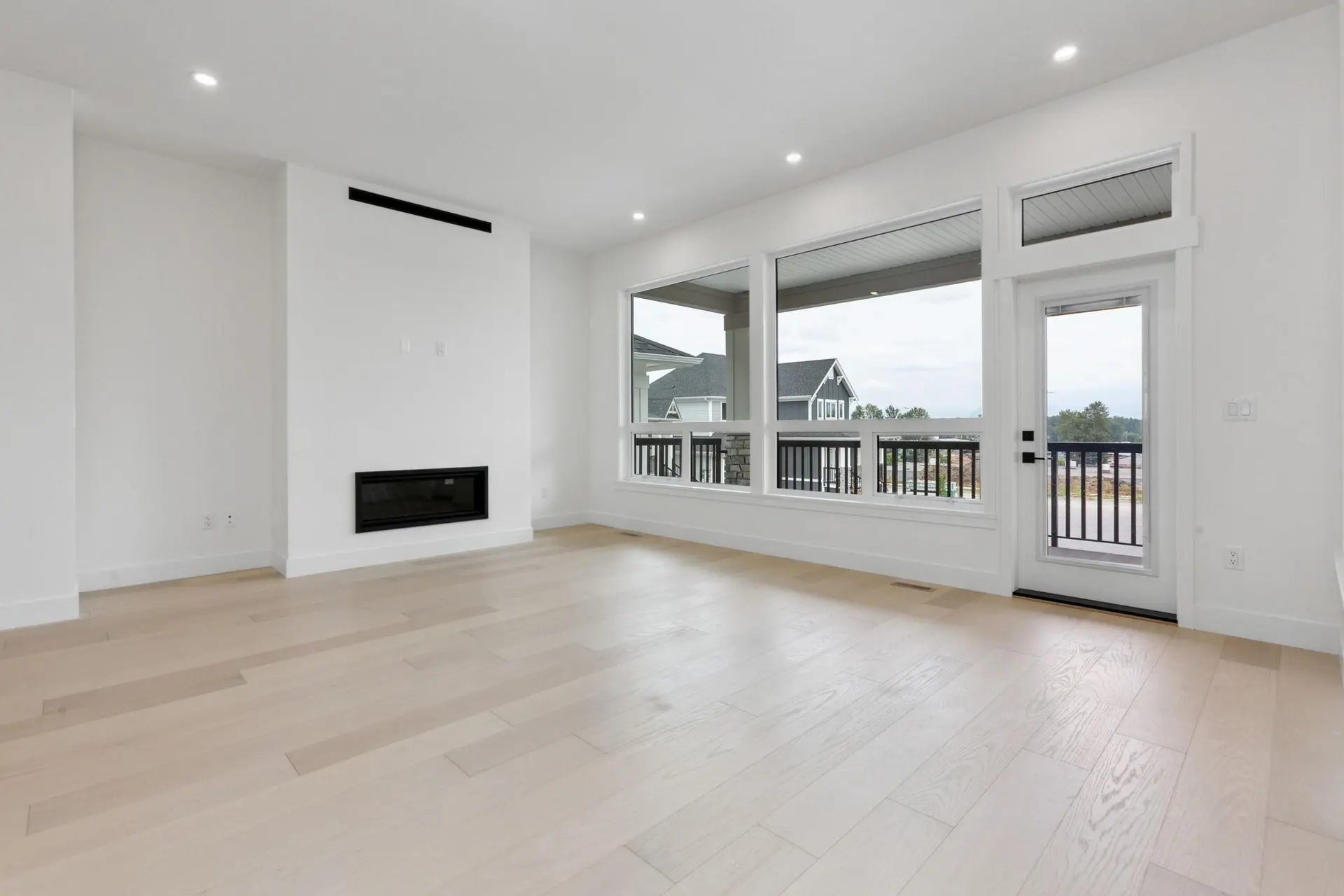 10125 Elderberry Crescent - Image 3