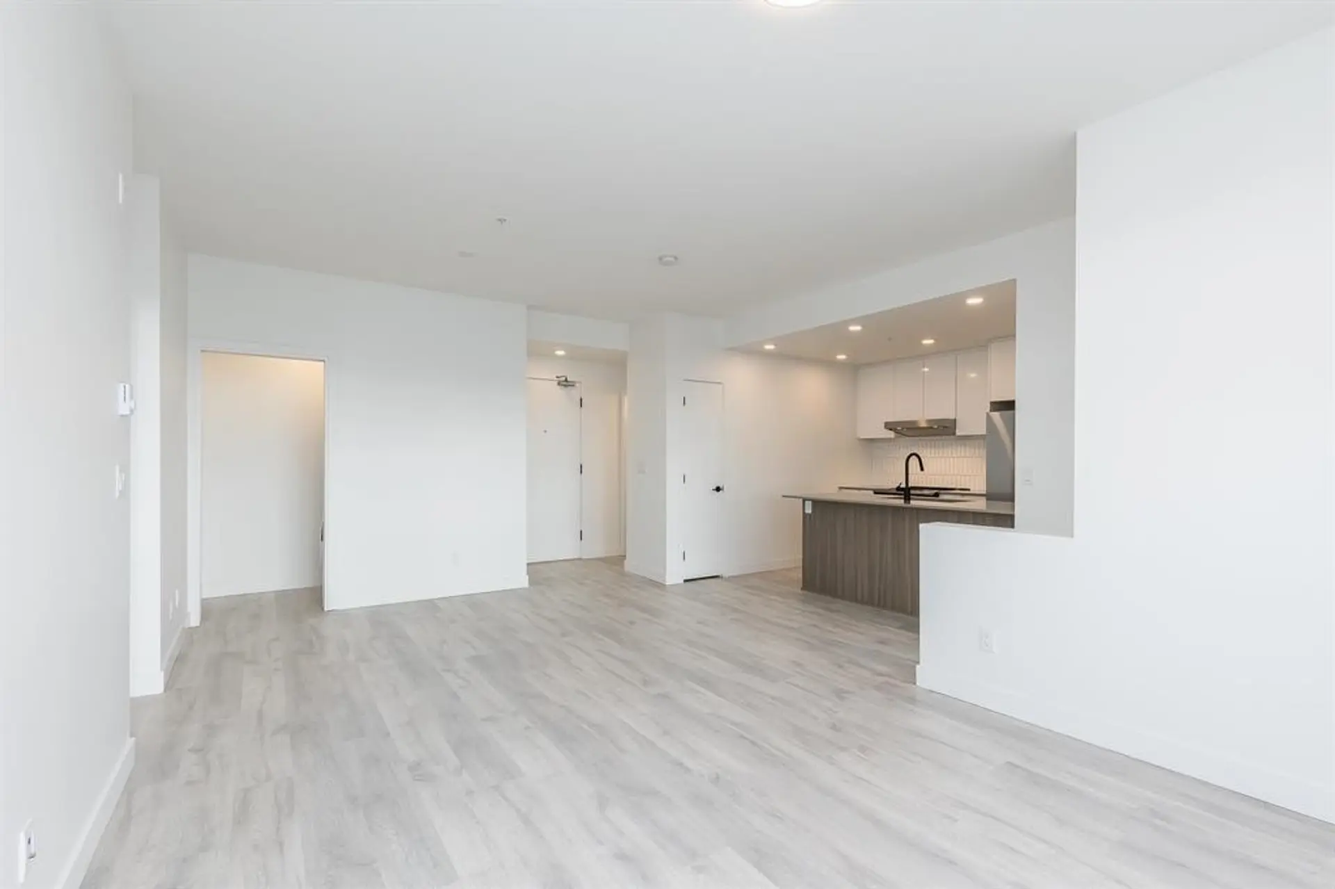 Property at #606 32828 LANDEAU PLACE, Abbotsford, BC