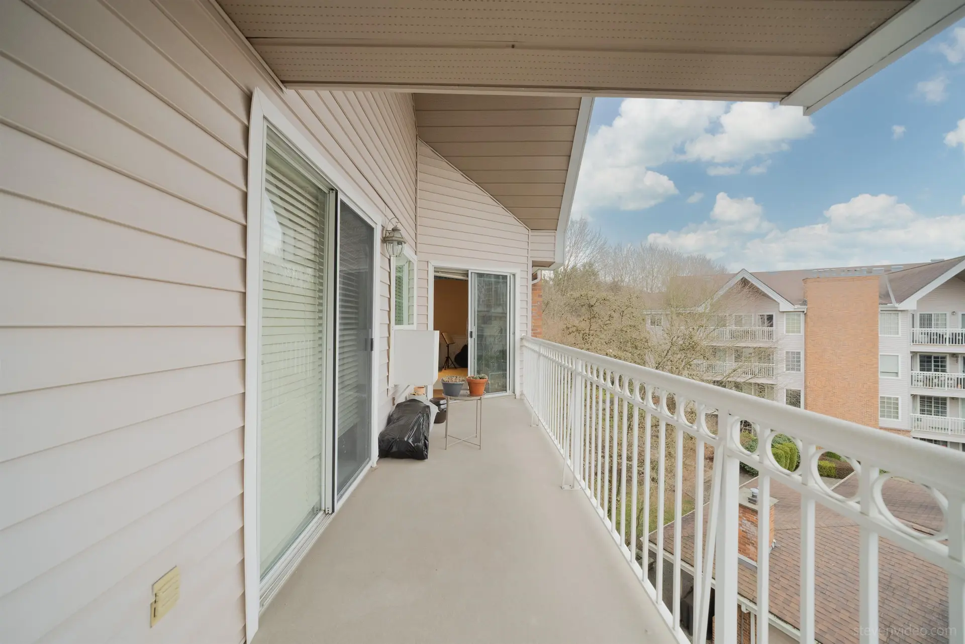 #405 2963 Burlington Drive - Image 11