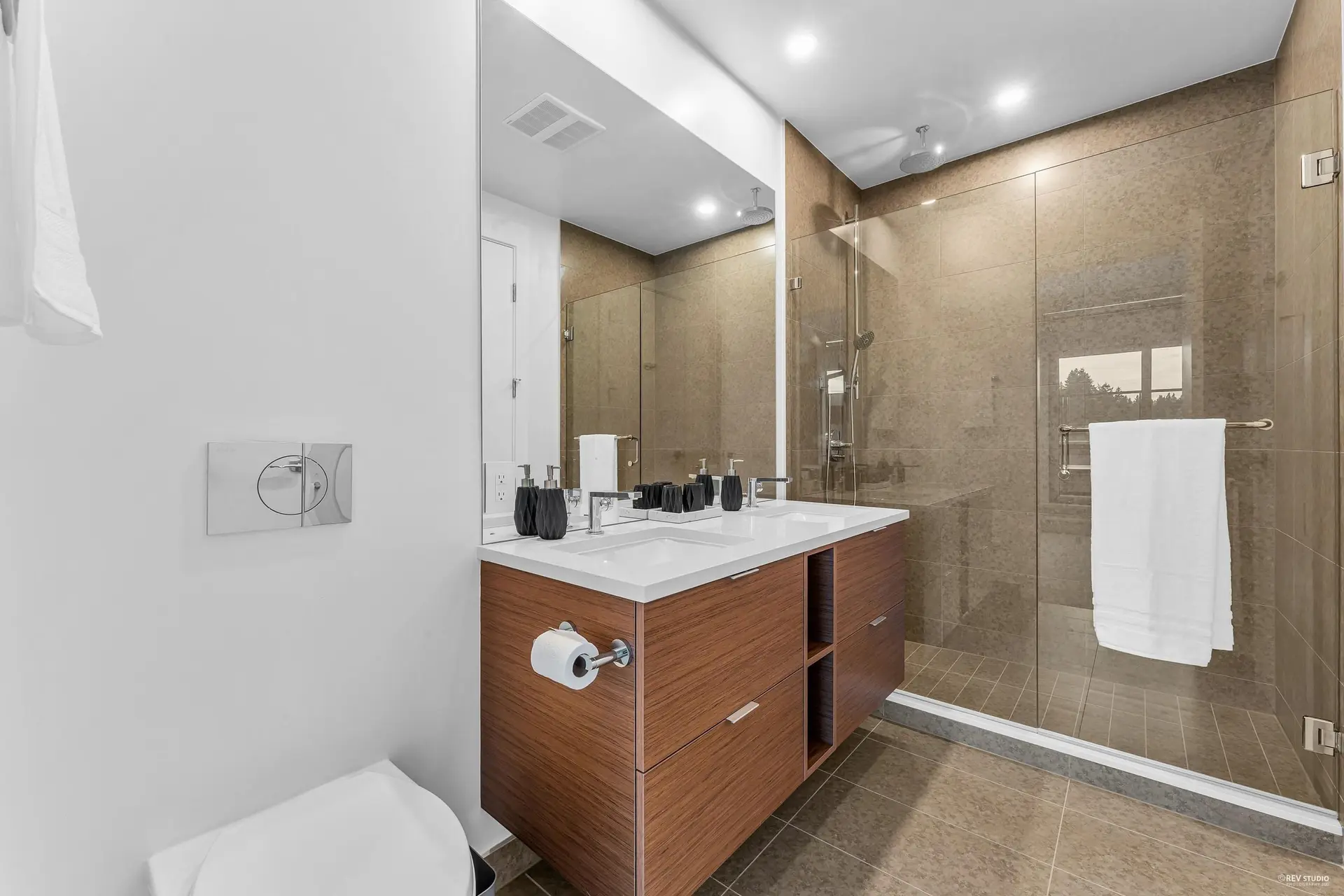 Property at #1002 6707 NELSON AVENUE, West Vancouver, BC