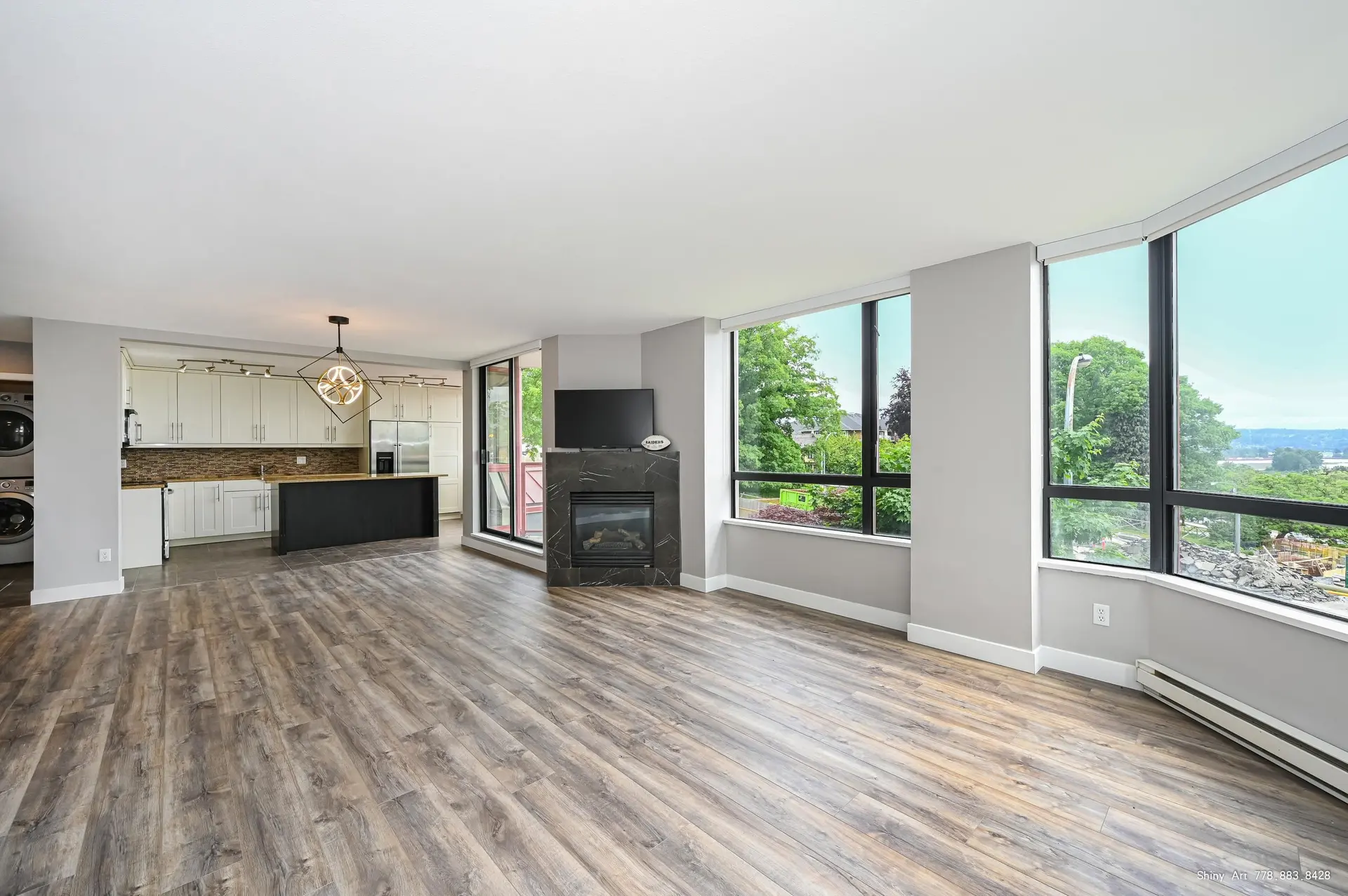 #102 38 Leopold Place - Image 2