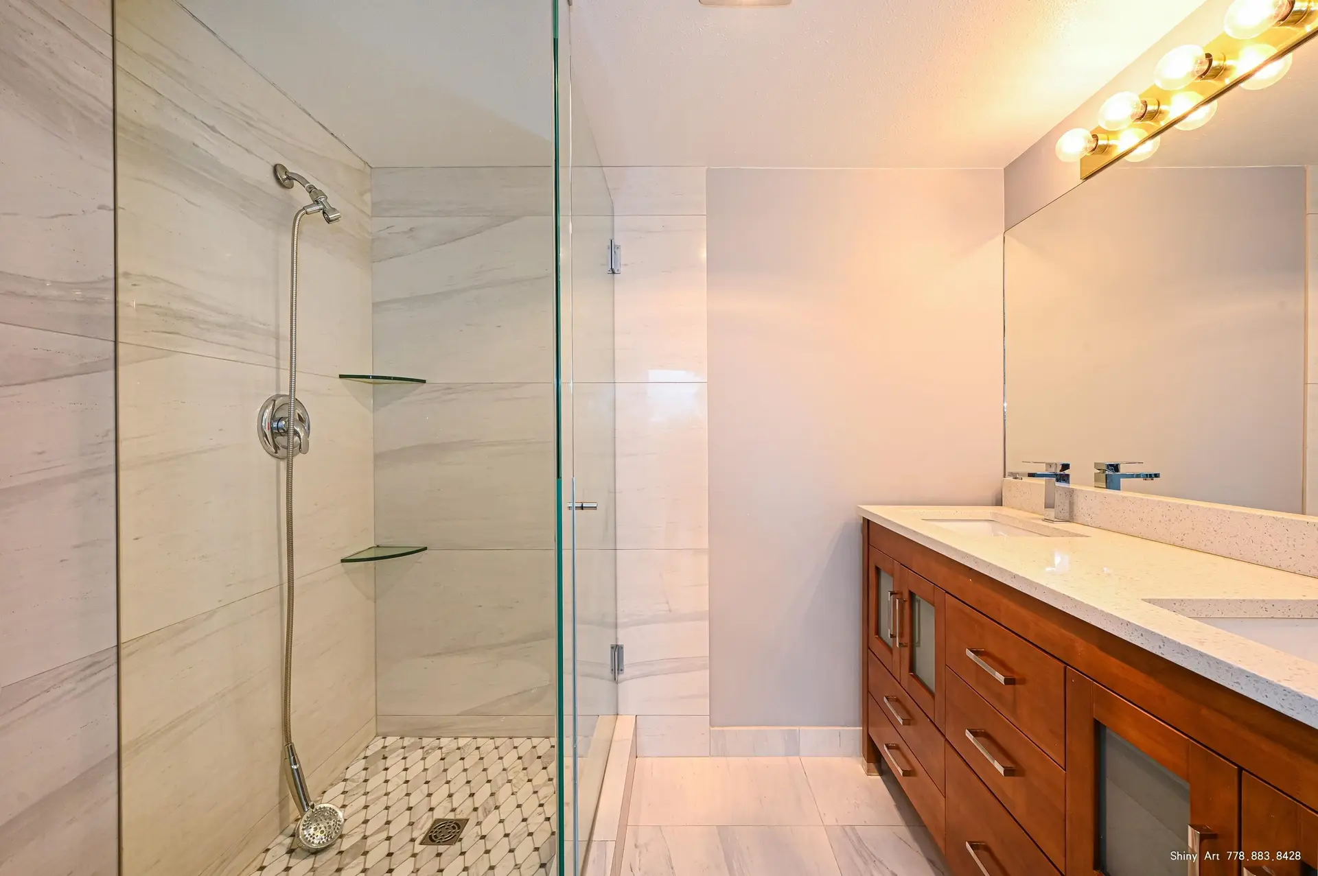 #102 38 Leopold Place - Image 6